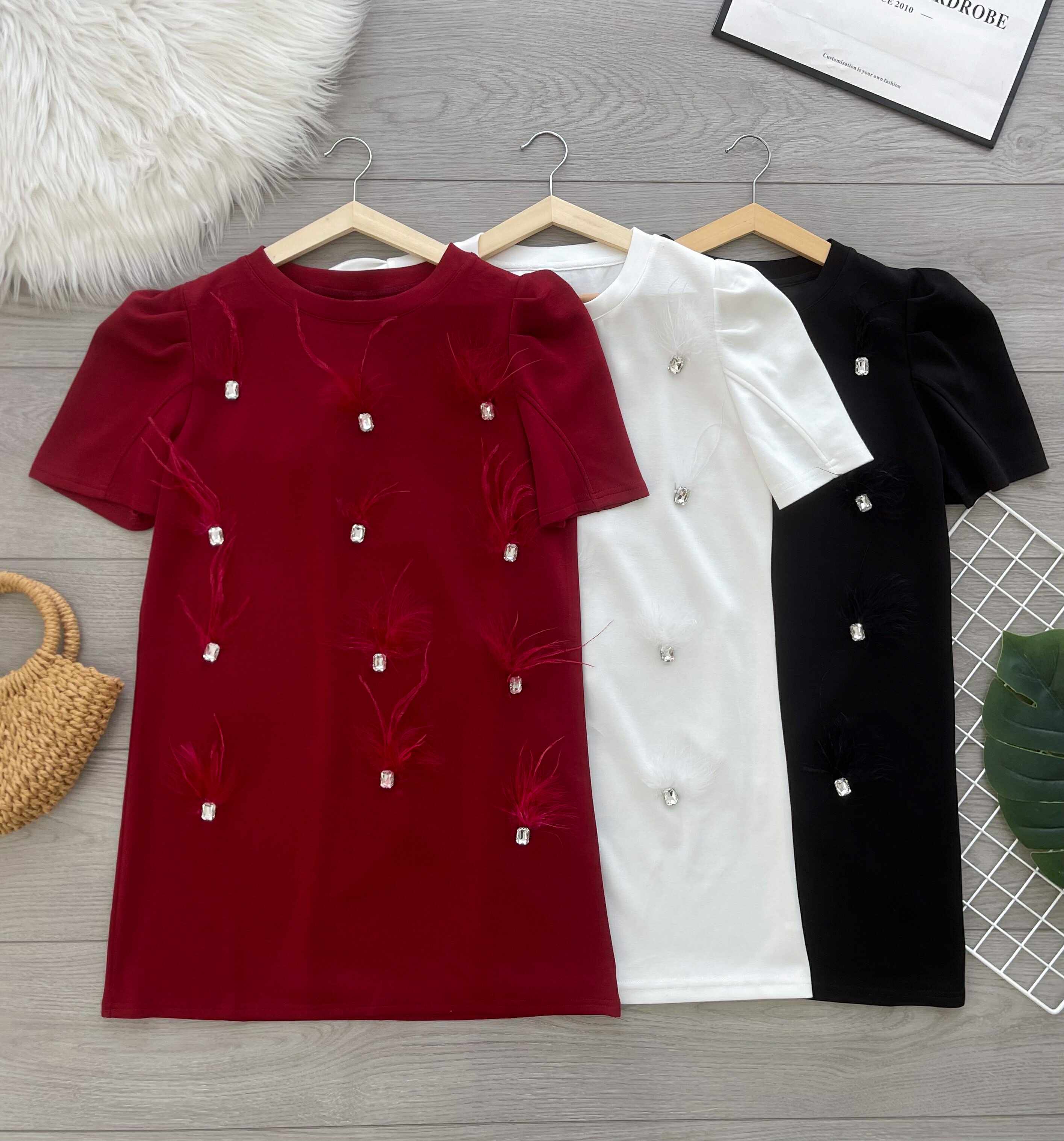 【D8897】高品质贵气感空气棉拼接砖石羽毛连身裙子 ❤❤【B-R1-C2】