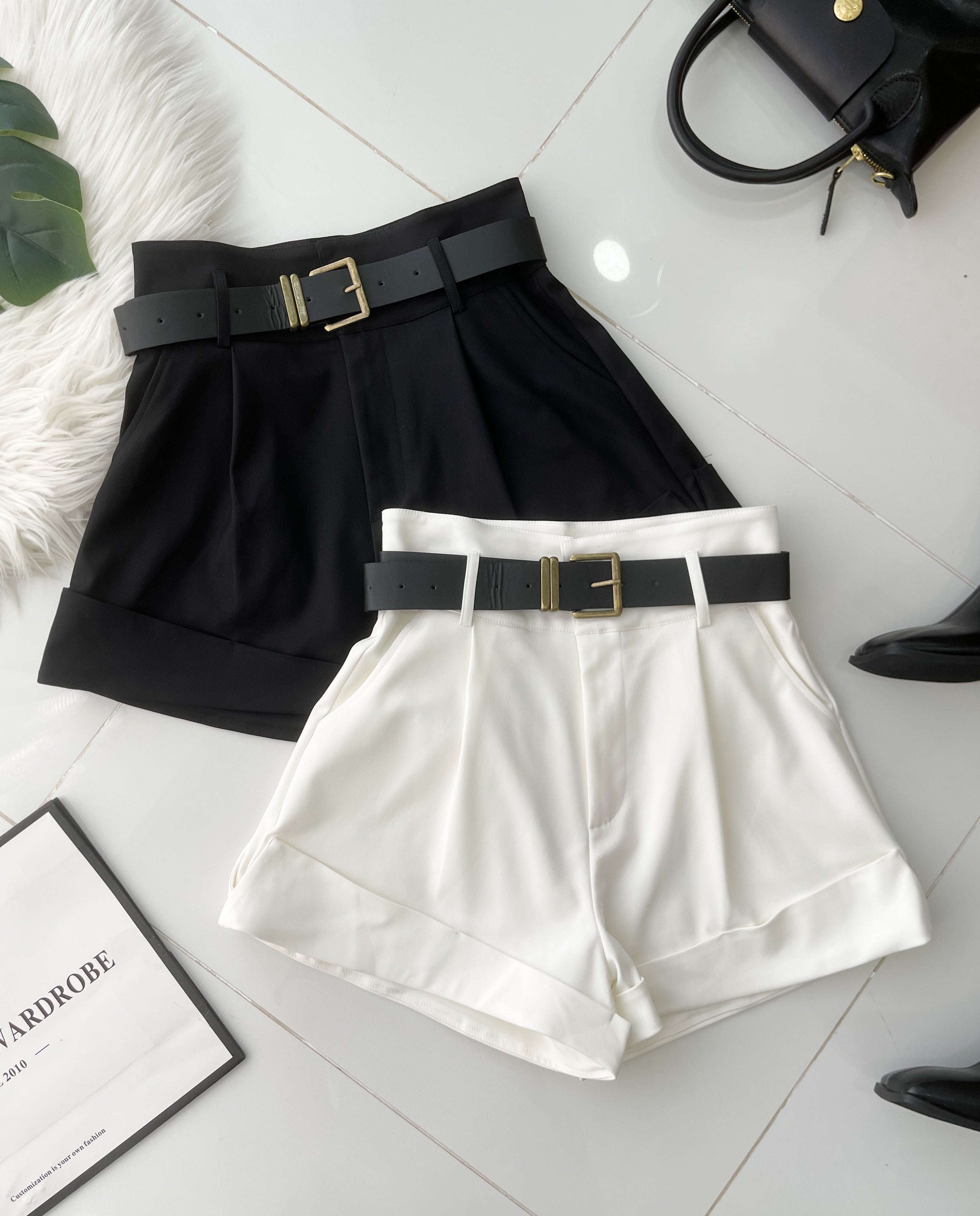【S1919】高品质简约时尚厚实西装高腰显瘦百搭短裤，附送腰带，有口袋 ❤️❤️