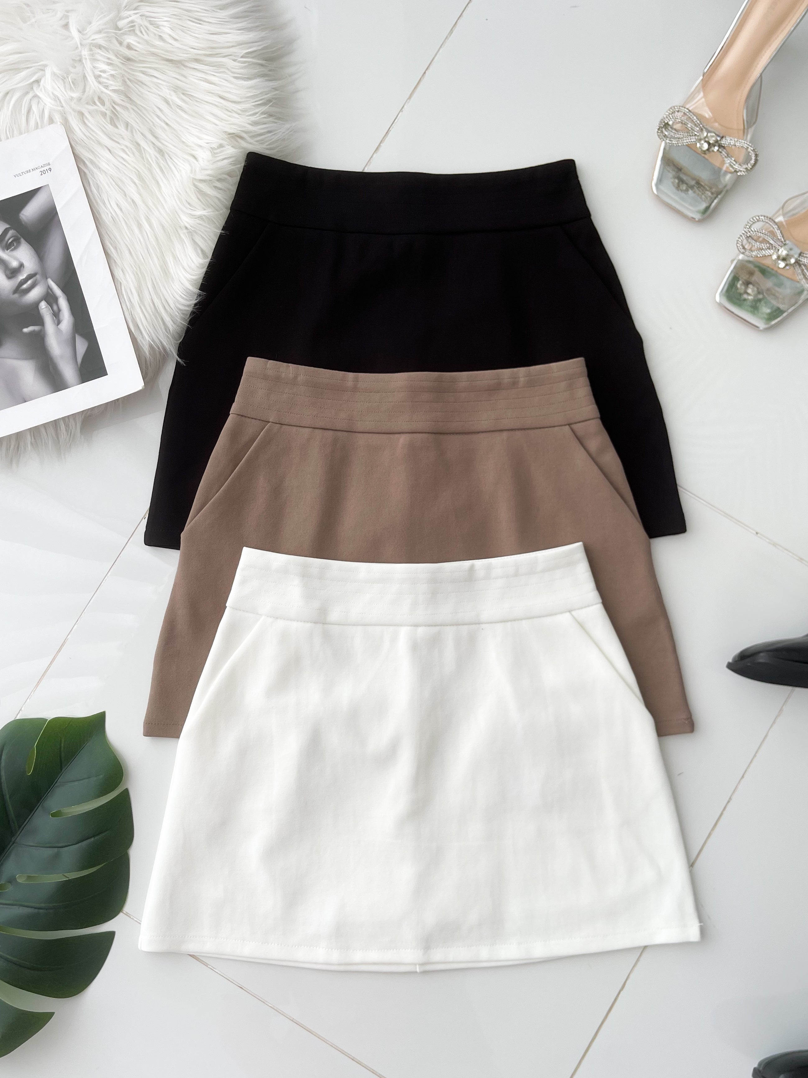 【S50007 / 37611】高品质显腰显瘦简约A字罗马高腰百搭裙子，内层有里布短裤，有口袋 ❤️❤️