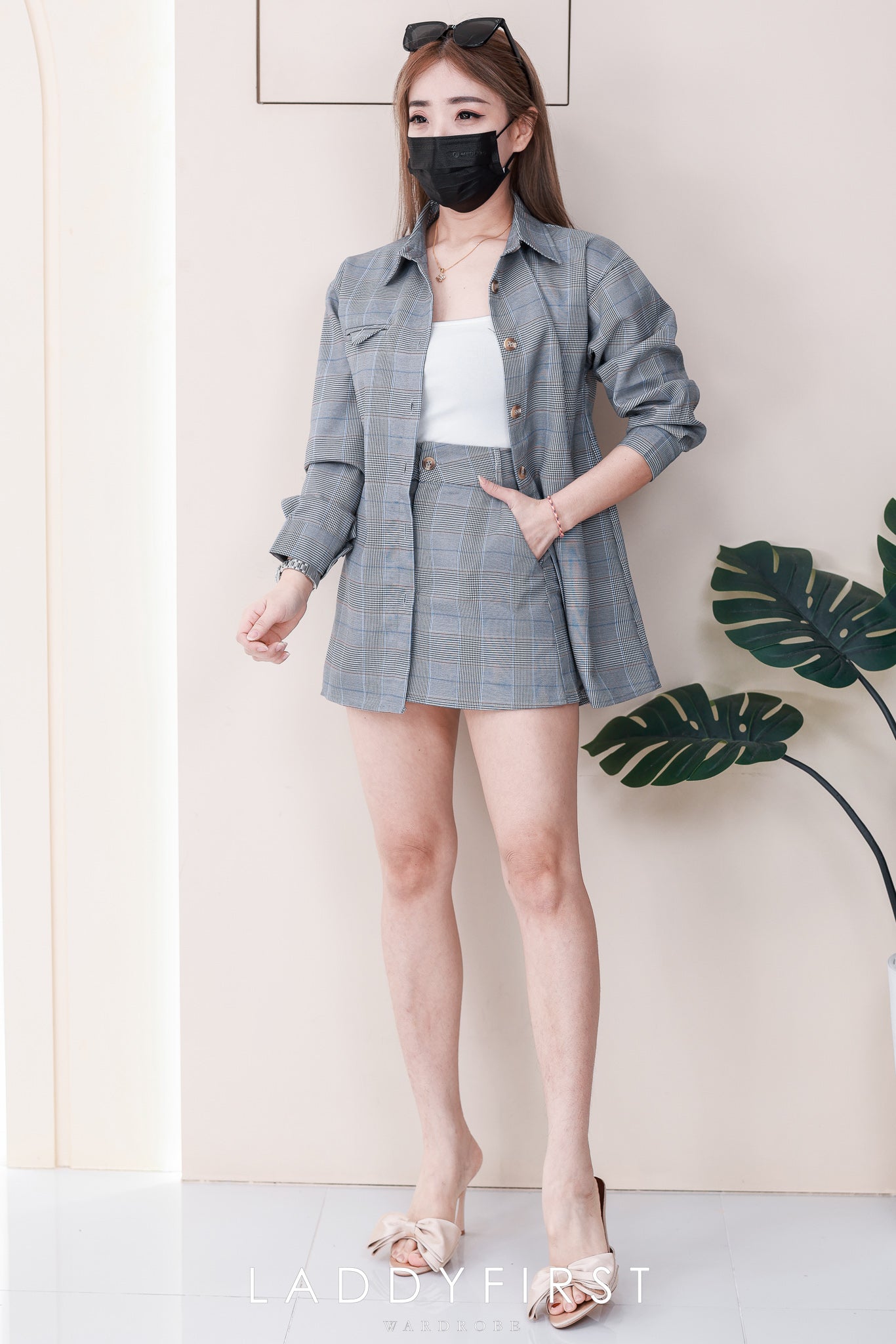 【SS2433】高品质两件式欧美高级感气质时装西装套装 翻领长版长袖外套➕前后裙内层有短裤高腰百搭裤裙，有口袋❤️❤️