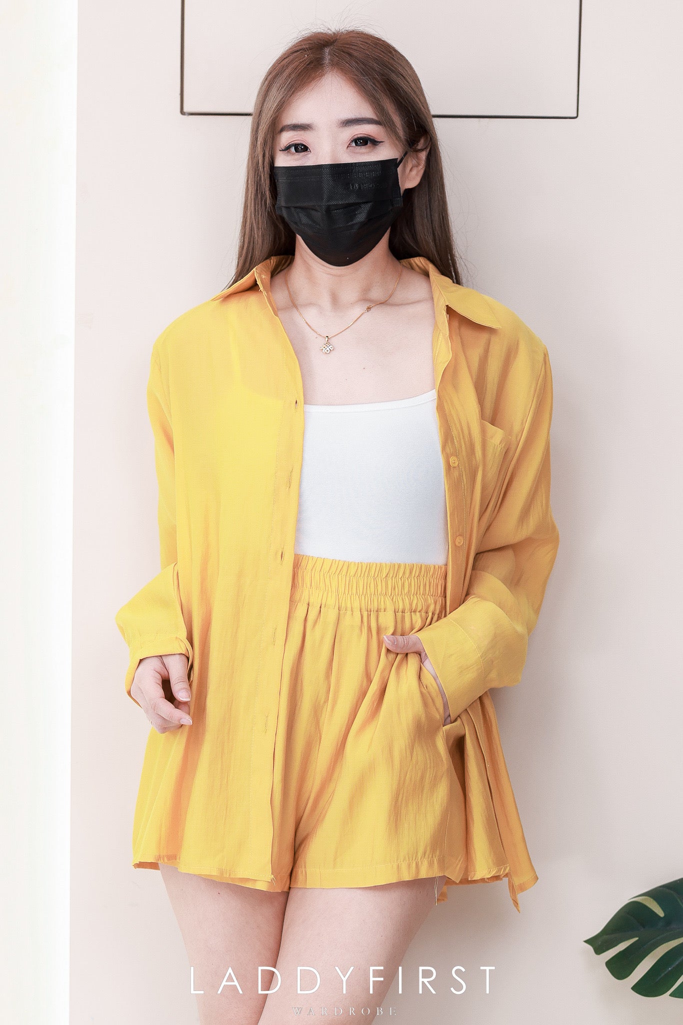 【SS8558】＊推荐款＊高品质两件式衬衫简约休闲套装 ❤️❤️ 翻领长袖上衣，➕松紧腰弹力百搭短裤，有口袋