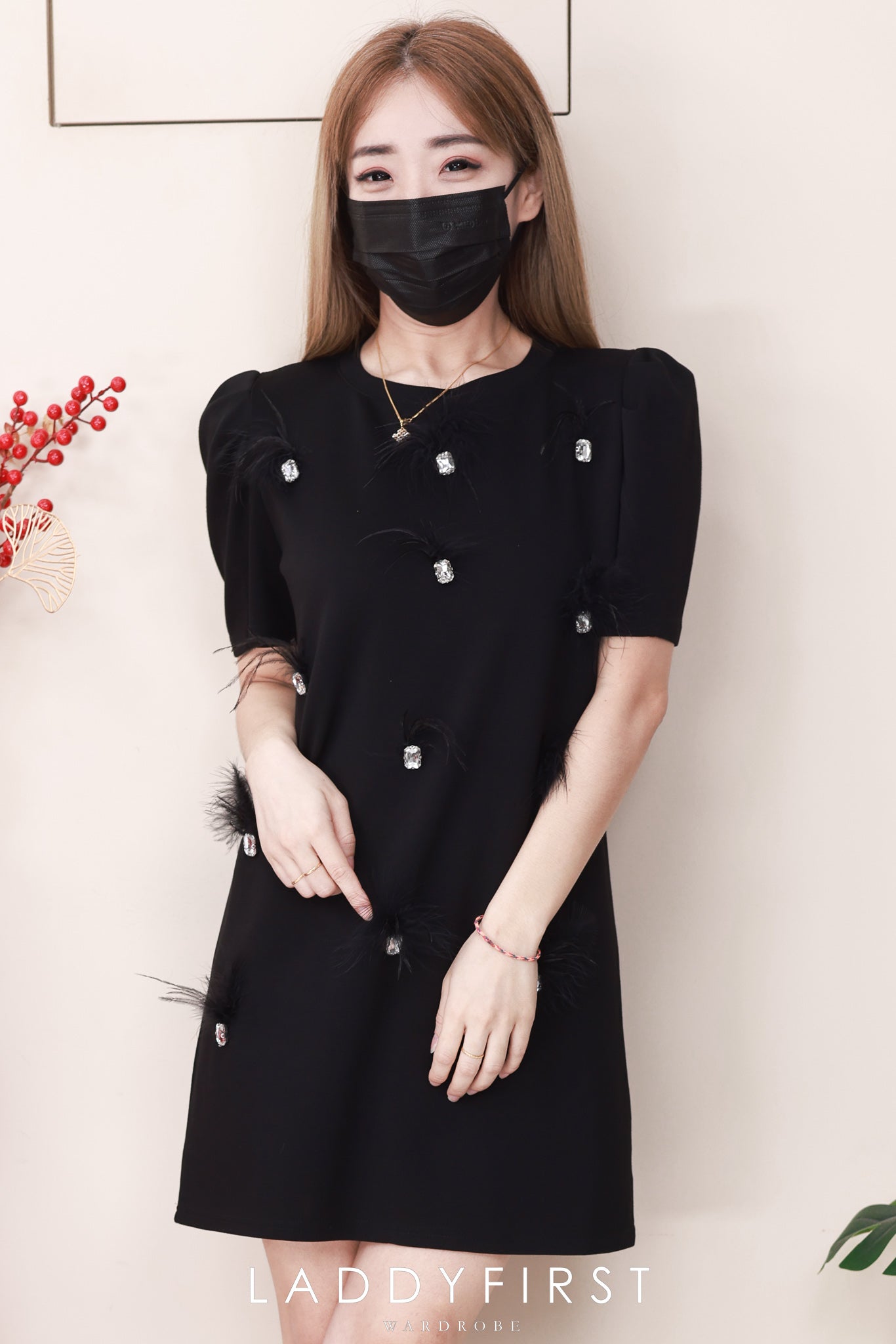 【D8897】高品质贵气感空气棉拼接砖石羽毛连身裙子 ❤❤【B-R1-C2】