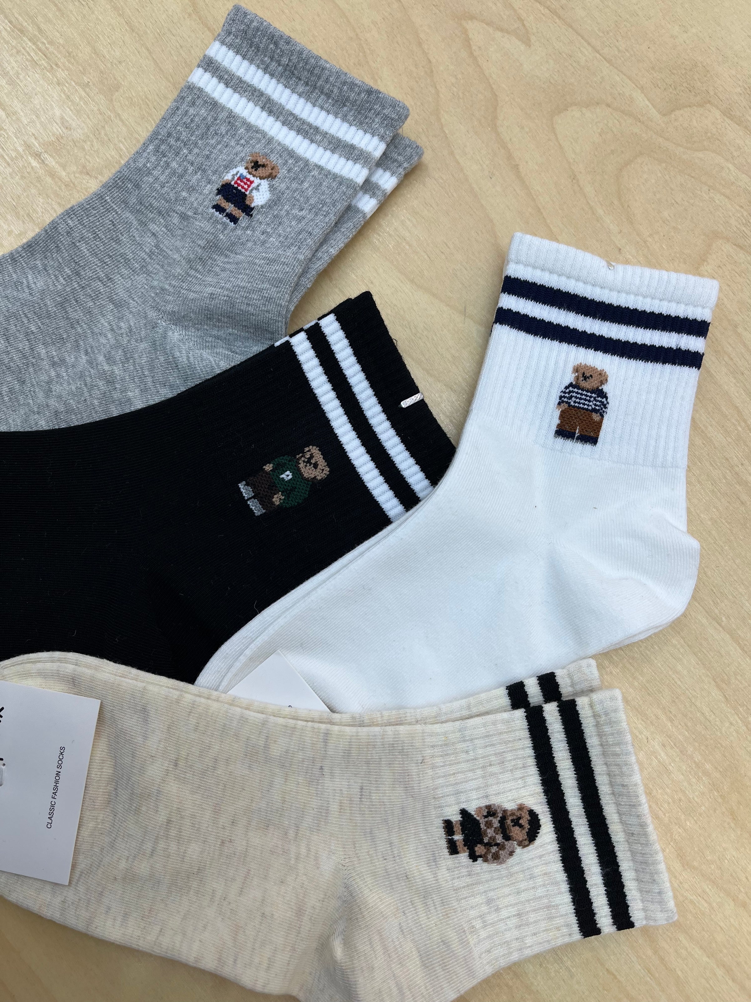 【P7266】✨现货✨高颜值INS风熊熊🐻线条拉边袜子 🧦【XB03-B65】
