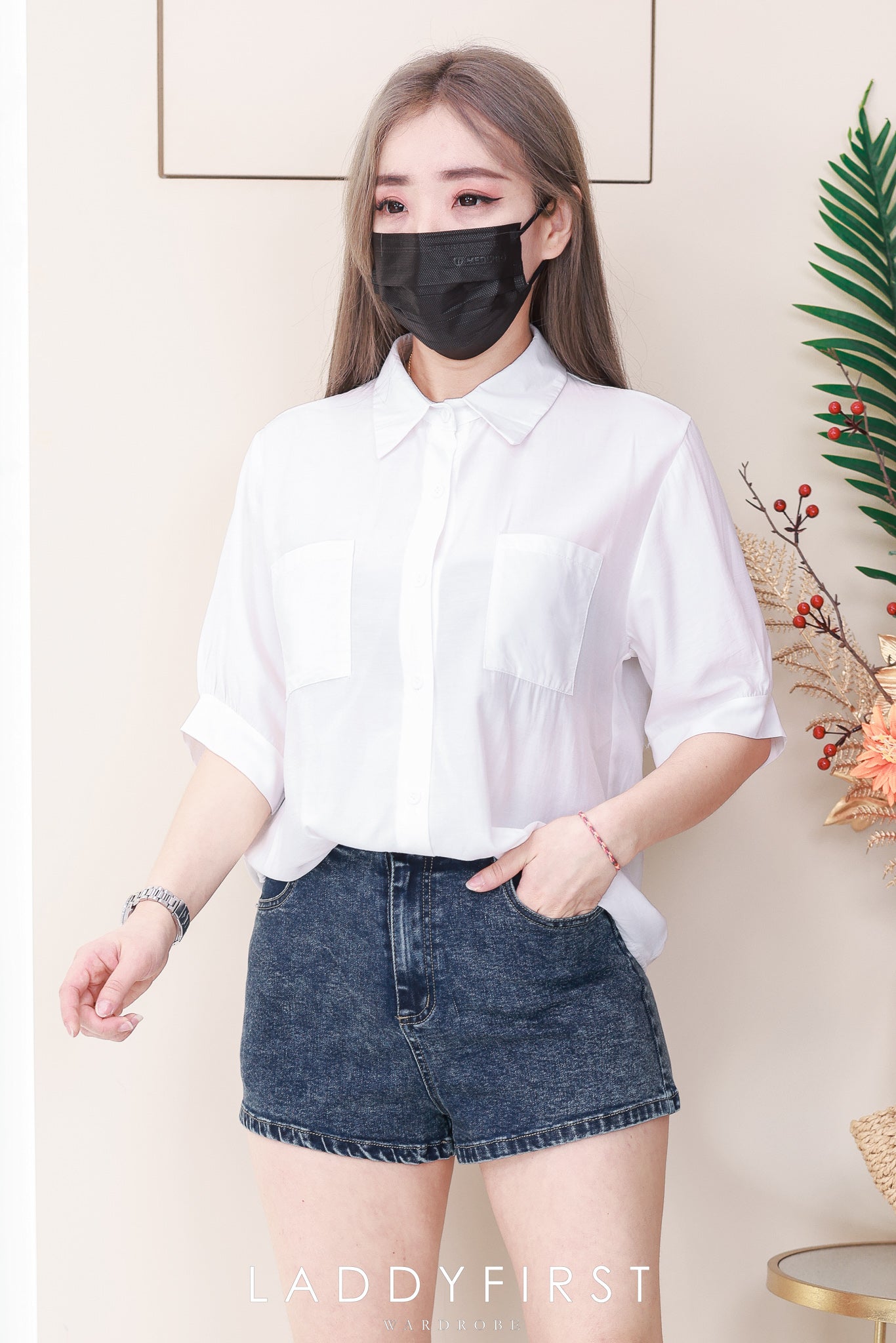 【S3520】LFW独家爆款高品质牛仔COTTON JEANS日常简约休闲百搭牛仔高腰短裤，有口袋 ❤️❤️ 【D-R3-C1】