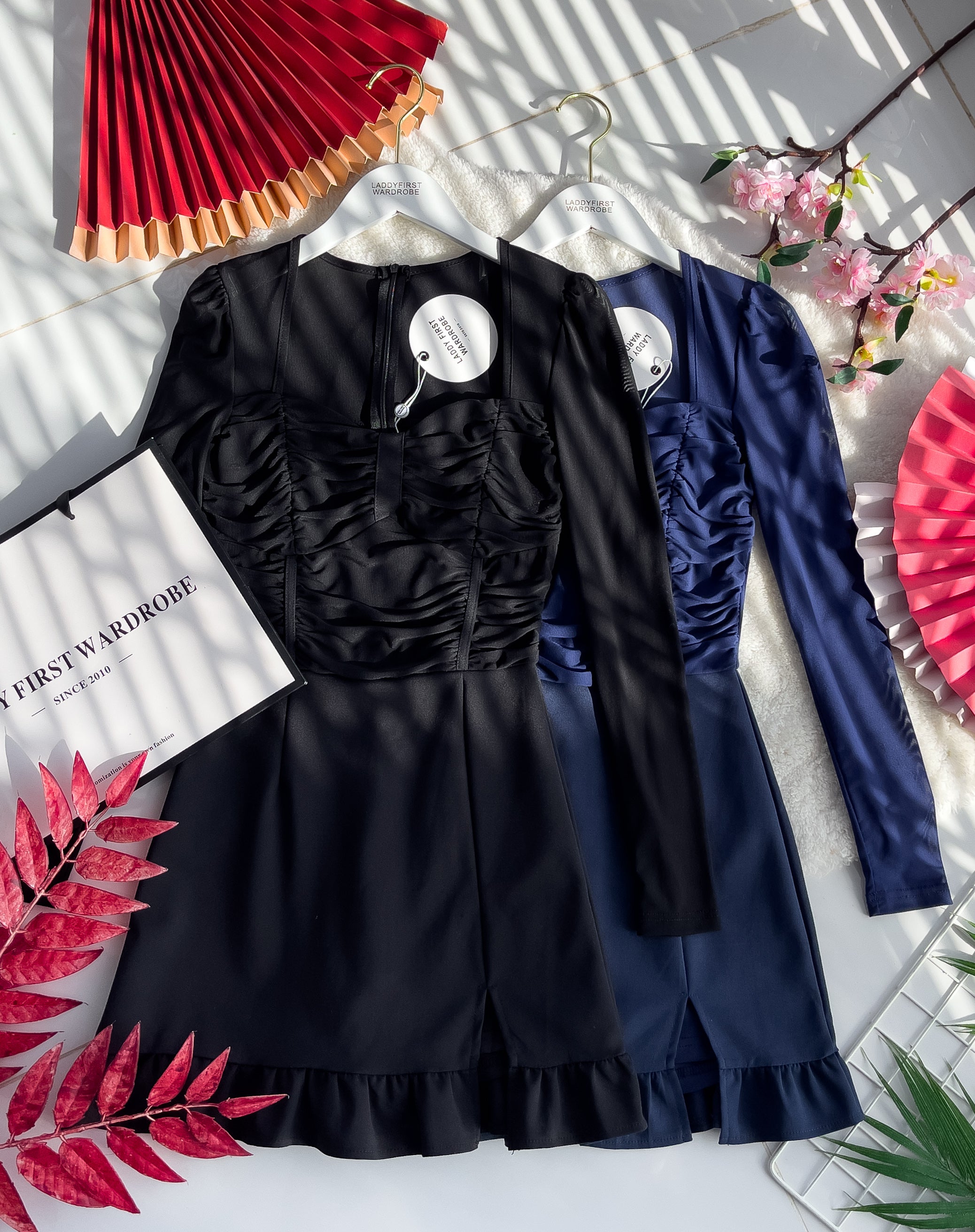 【D8228421】【LFW独家小圆饼】高品质透视网纱皱褶长袖上衣拼接荷叶摆西装连身裙子，内层里布短裤 ❤️❤️