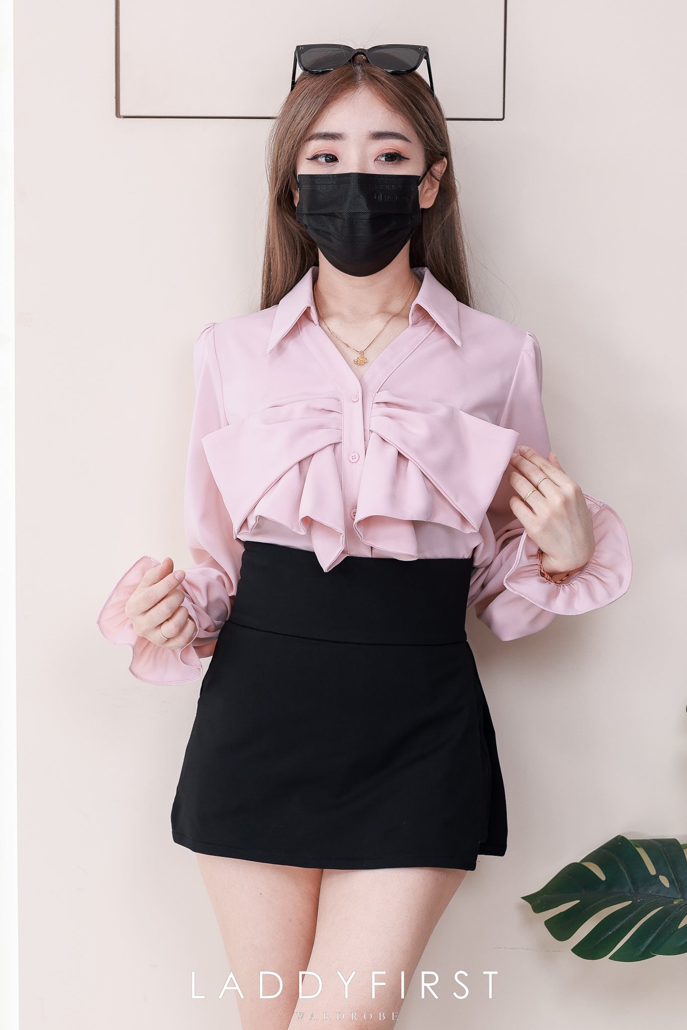 【T98535】高品质V领蝴蝶结🎀糖果袖设计西装长袖上衣 ❤️❤️