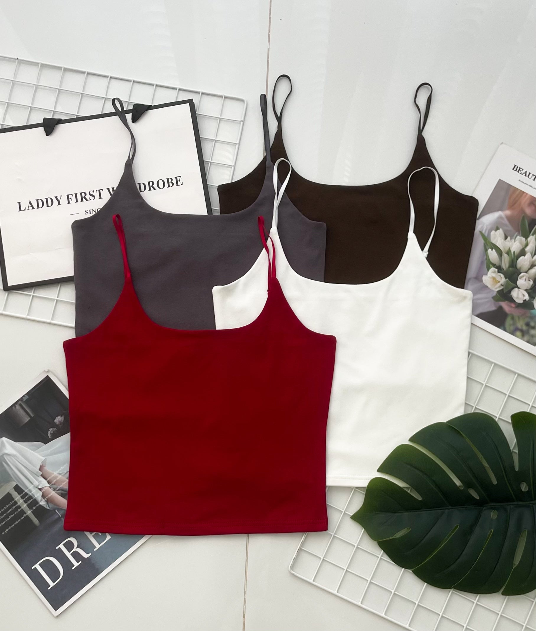 【T14618 / 9192】高品质前双层无痕纯棉弹力自调无袖肩带内搭上衣 ❤️❤️