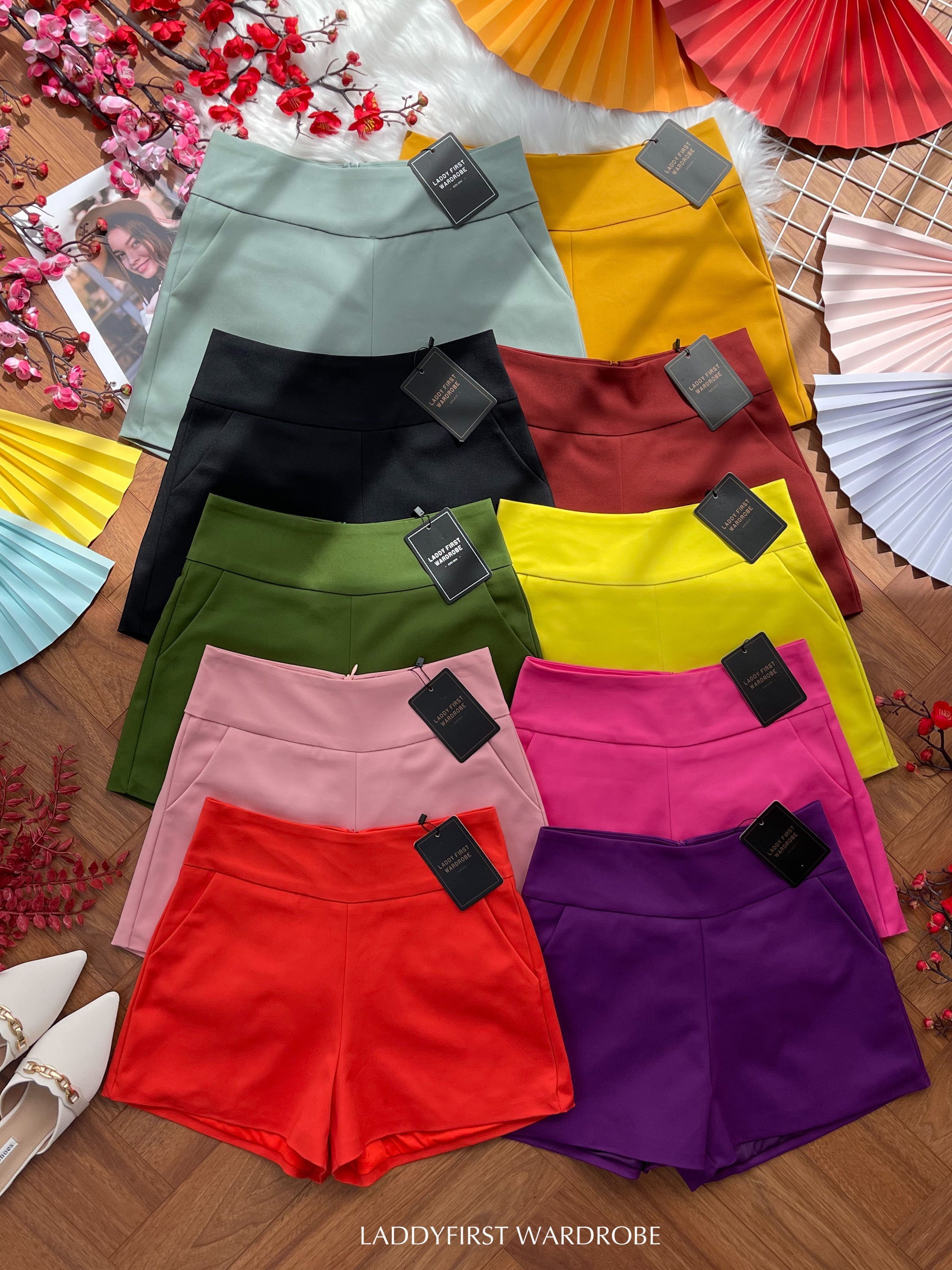 【S1445-1】⚡️补货预定款⚡️ 【万能妈妈】【内加里布✔️】独家爆款西装中高腰休闲百搭万能短裤，有口袋 ❤️❤️