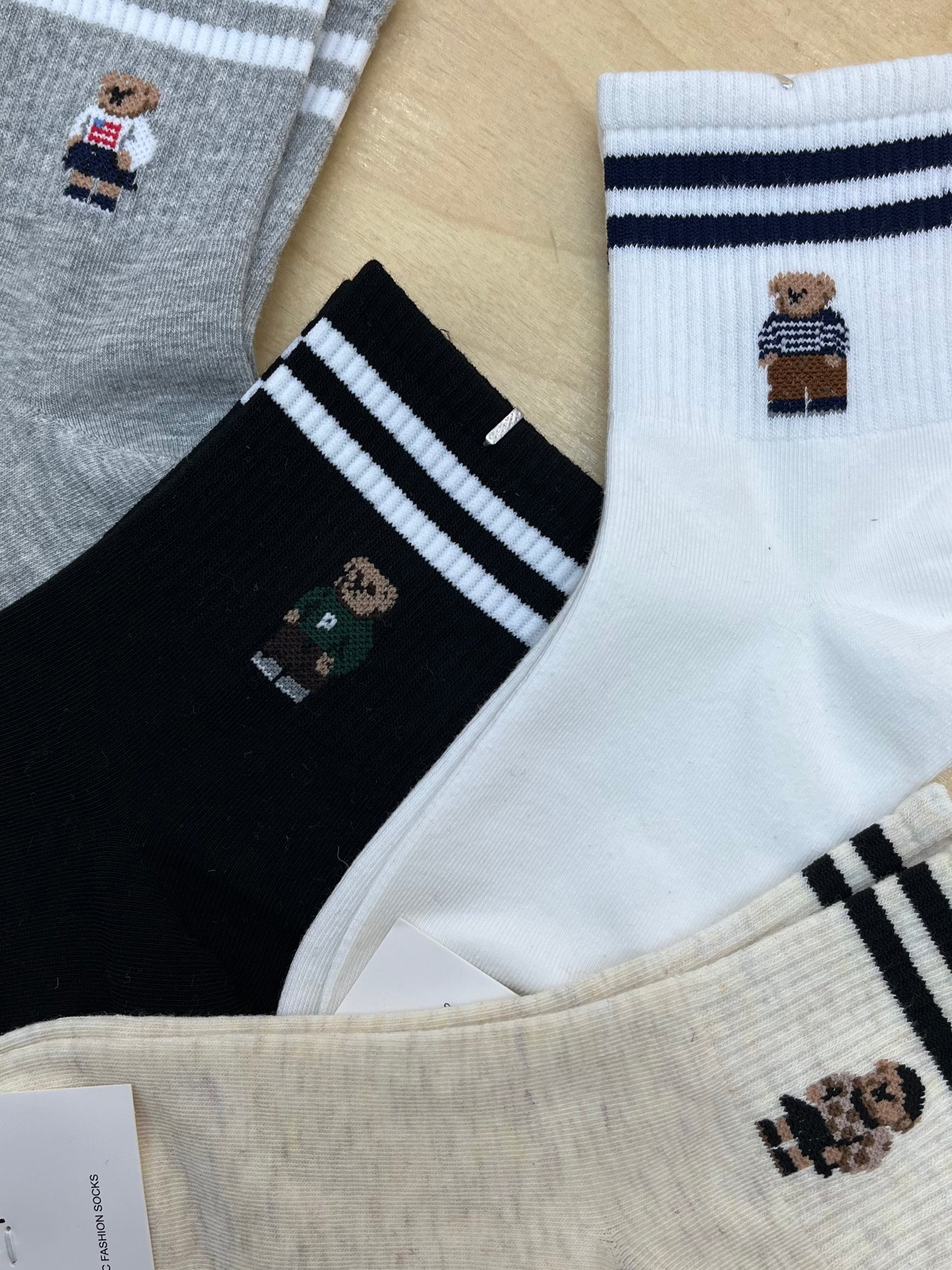 【P7266】✨现货✨高颜值INS风熊熊🐻线条拉边袜子 🧦【XB03-B65】