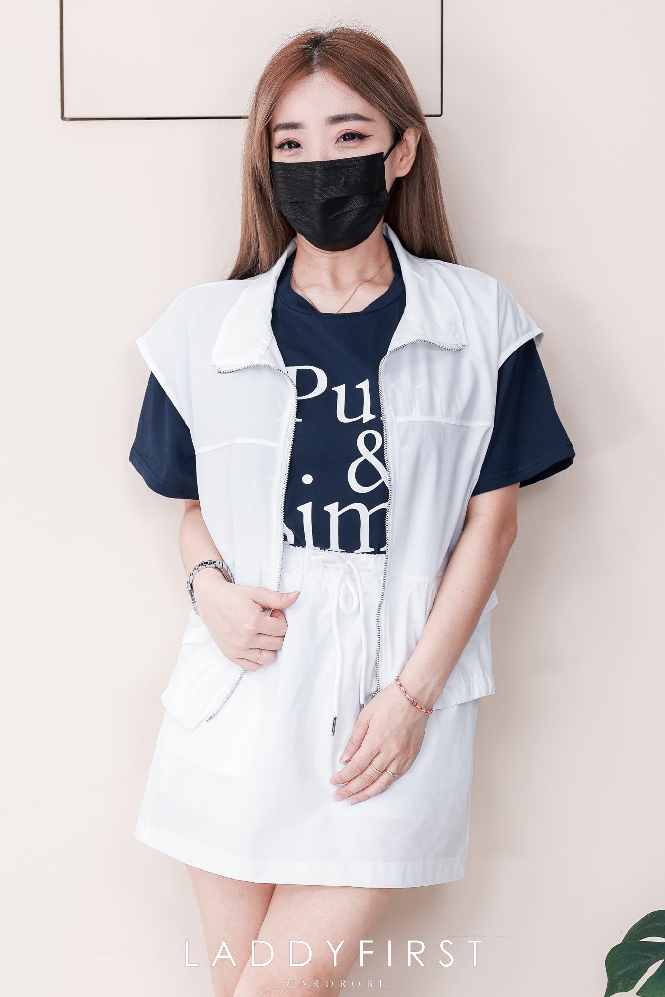 【SS5857】高品质夏日尼龙三件套 ❤️  短袖字母T➕外套➕弹力裤裙 有口袋 ❤️