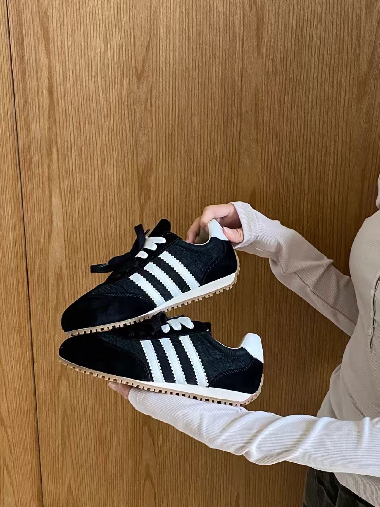 【RX1213-3】🔅精选预售款🔅 高质量韩系芒果头内增三条杠德训鞋子 ❤️