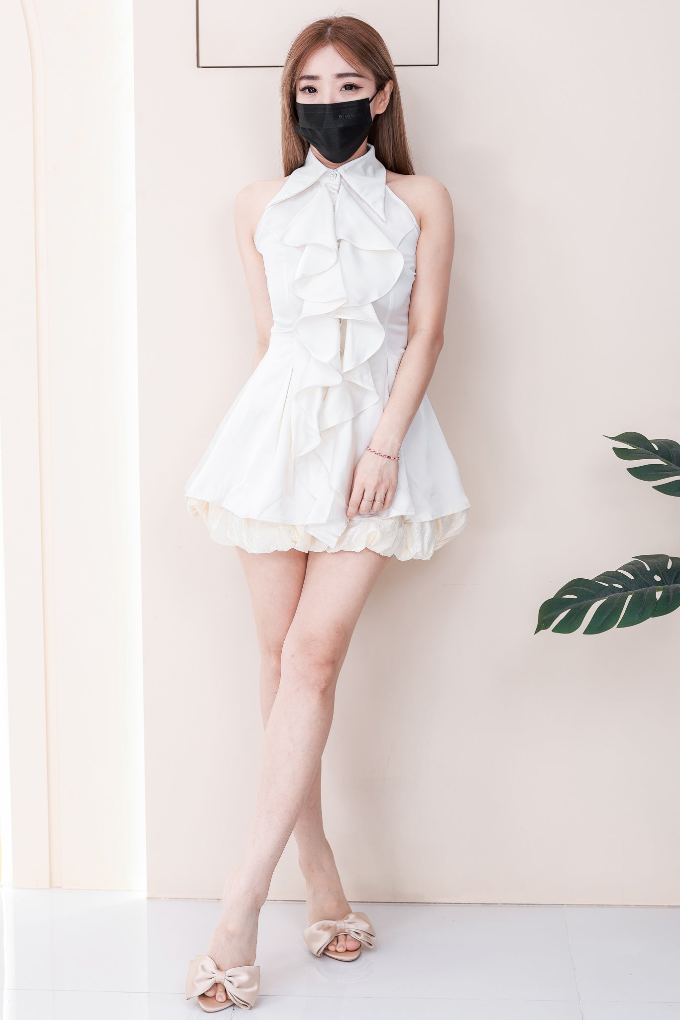 【SS21696 / 91309】高品质两件式高级感法式时尚套装 翻领CUT IN荷叶边无袖上衣➕花苞裤裙 ❤️❤️