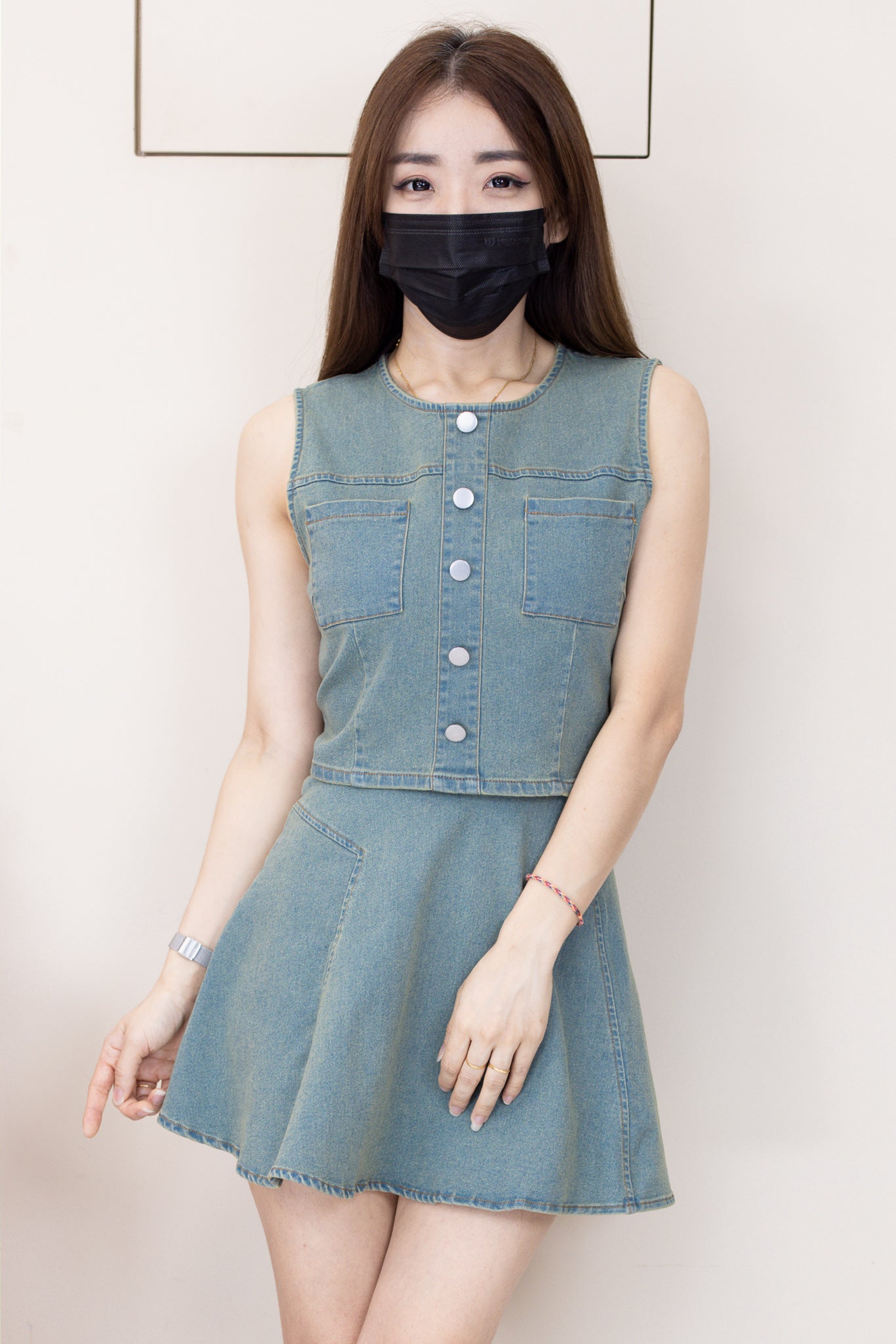 【SS21853 / 17170】高品质COTTON JEANS牛仔时尚套装 宽松版牛仔无袖上衣，后中拉链➕牛仔高腰百搭裙子，内层有里布短裤有口袋 ❤️❤️【C-R1-C5】