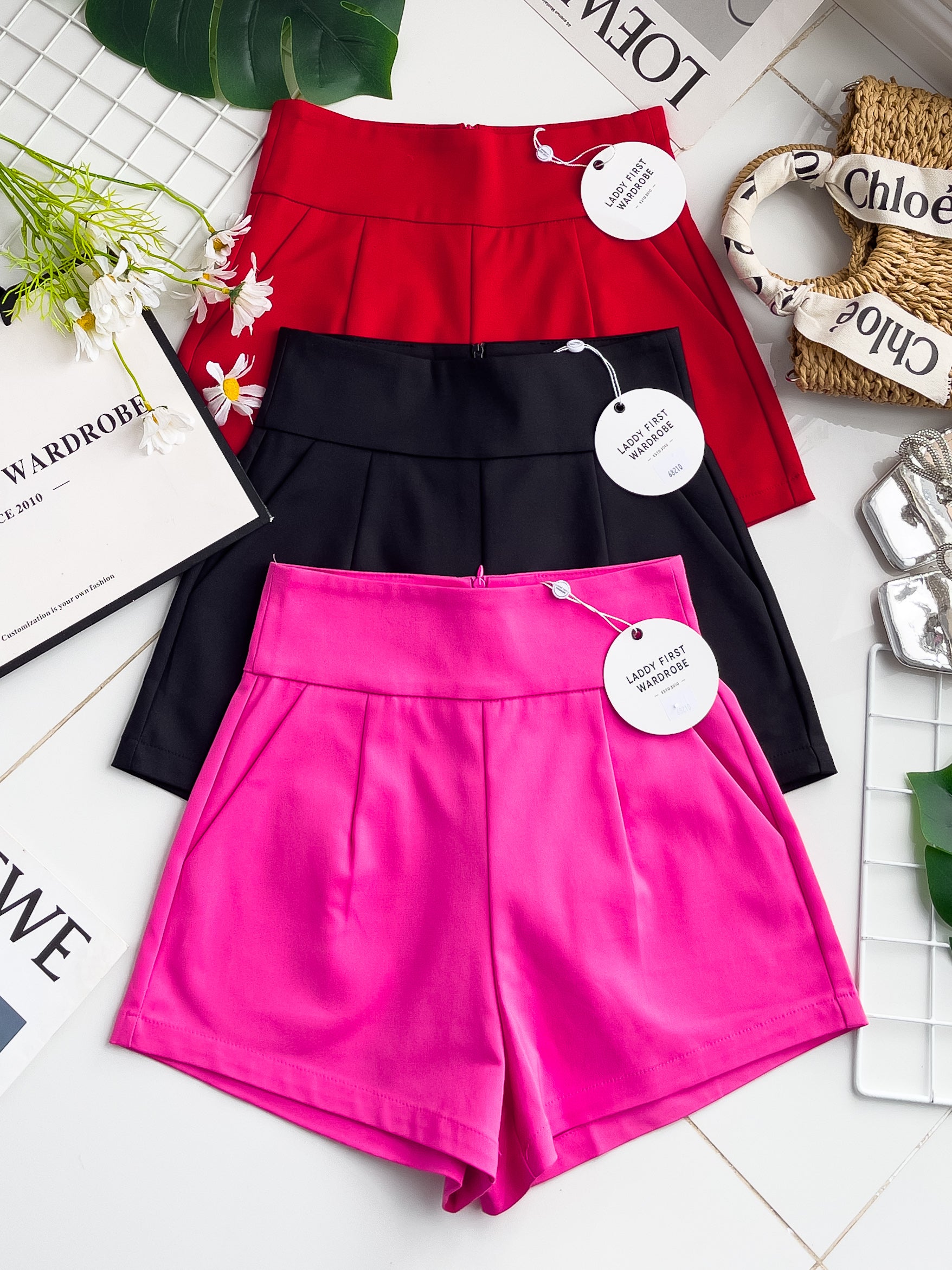 【S68210】LFW独家爆款【万能姐姐】高品质万能系列休闲简约日常百搭款西装高腰短裤，有口袋 #人人必入手 #必备百搭款 #高腰显瘦 ❤️❤️ 【C-R2-C6】