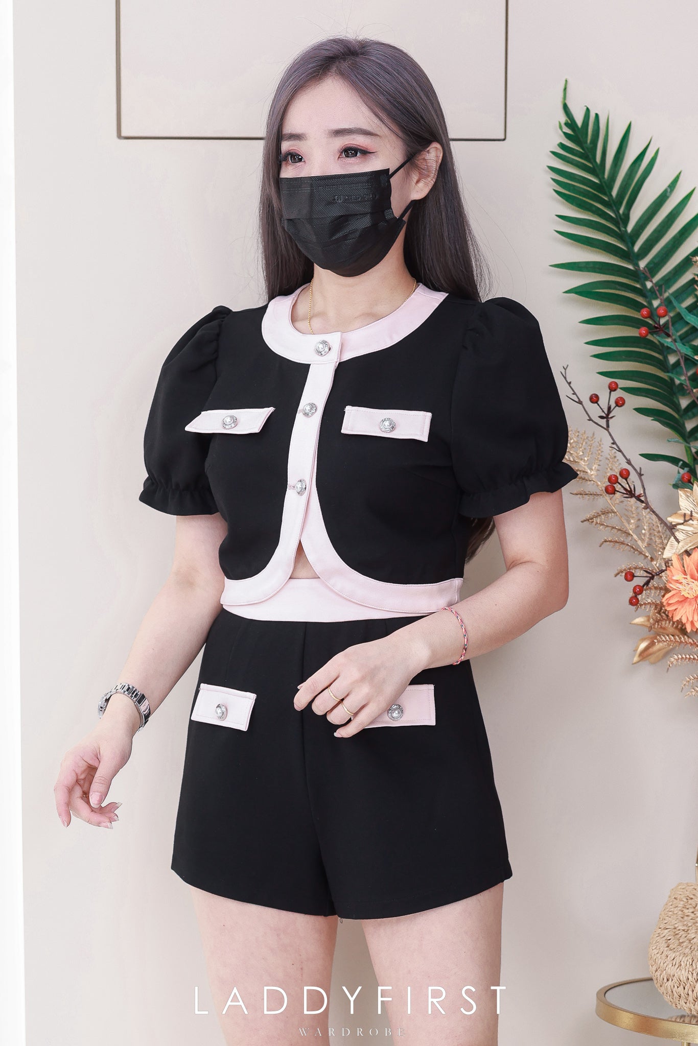 【SS110887】高品质两件式厚实罗马小香风时尚百搭套装 泡泡短袖罗马小香上衣➕罗马还要百搭短裤，有口袋 ❤️❤️