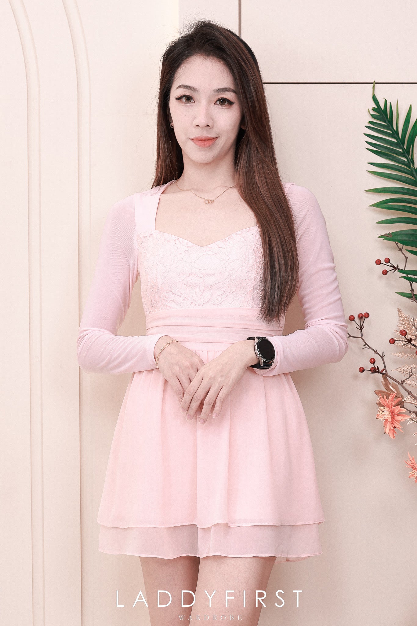 【D8231211】透视长袖网纱软蕾丝拼接层次雪纺连身裙子，内有短裤❤️❤️