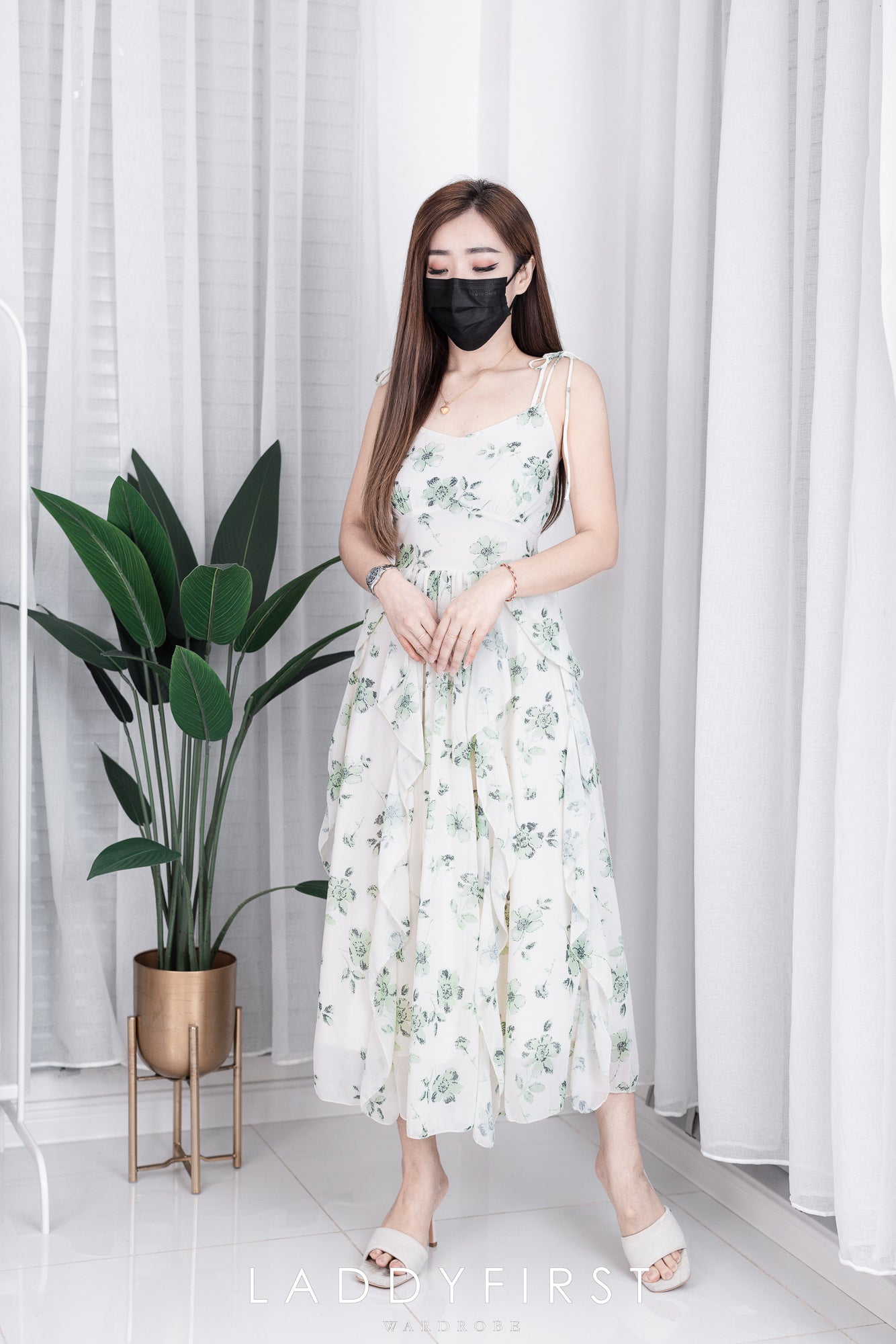 【D7820】V领超仙雪纺荷叶网纱肩带无袖碎花连身裙子，后副伸缩弹力【A-R1-C2】