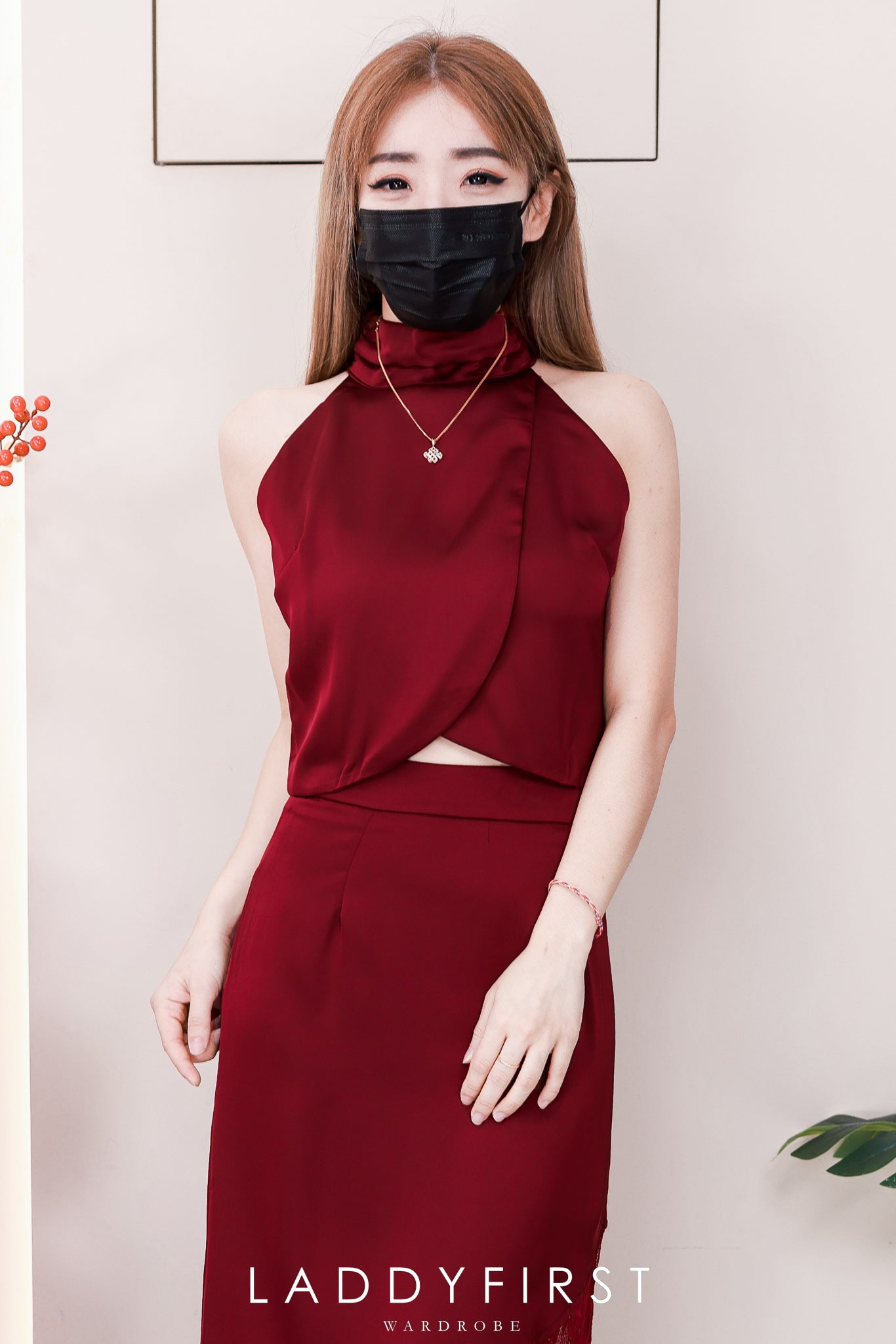 【SS6854】高品质两件式高级感晚宴缎面蕾丝套装 高领CUT IN缎面上衣➕缎面拼接蕾丝长裙 ❤️❤️