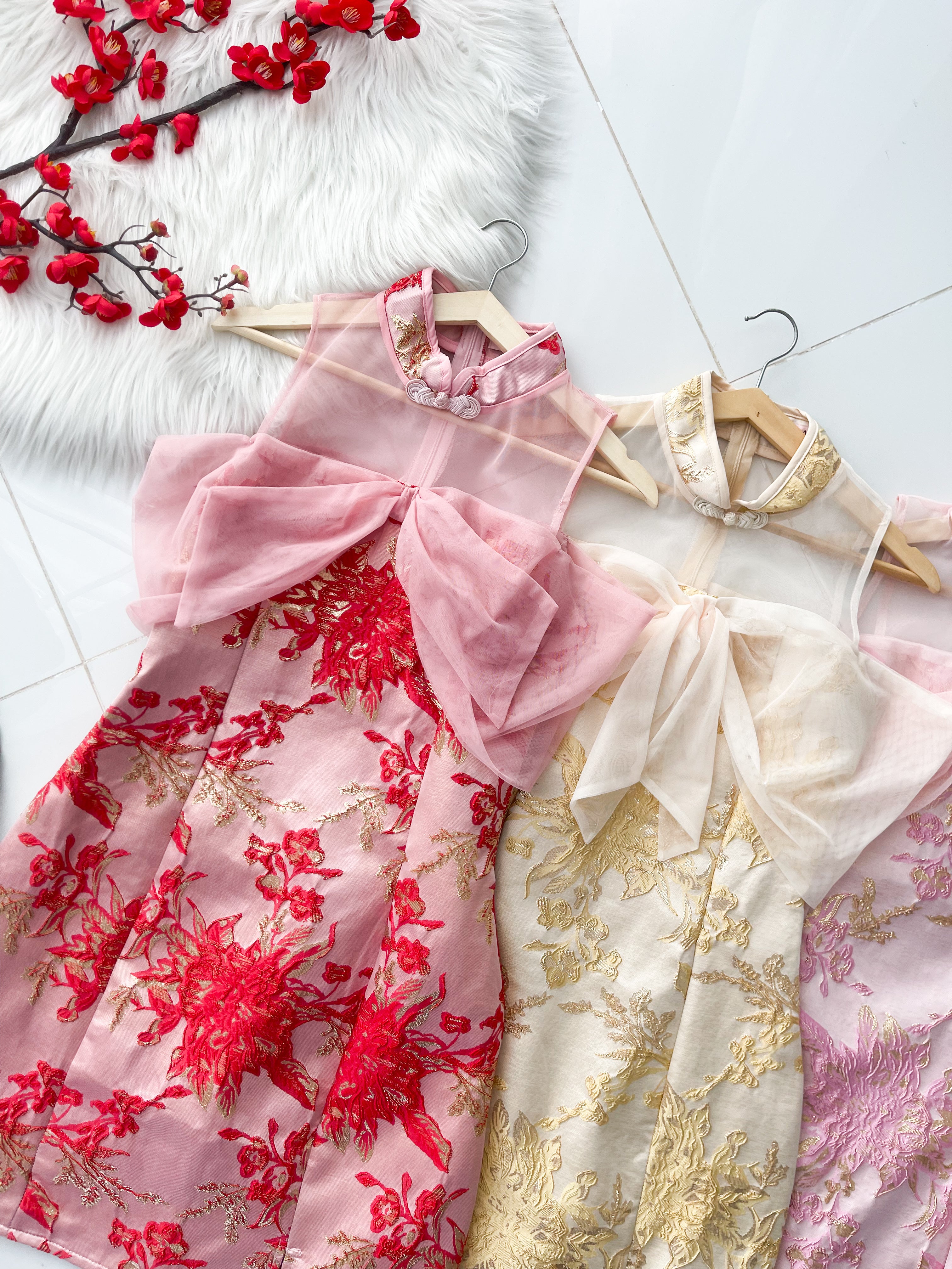 【D81657 / 91318】高品质高端气质拼接网纱蝴蝶结提花旗袍连身裙子 ❤️❤️【A-R2-C6】