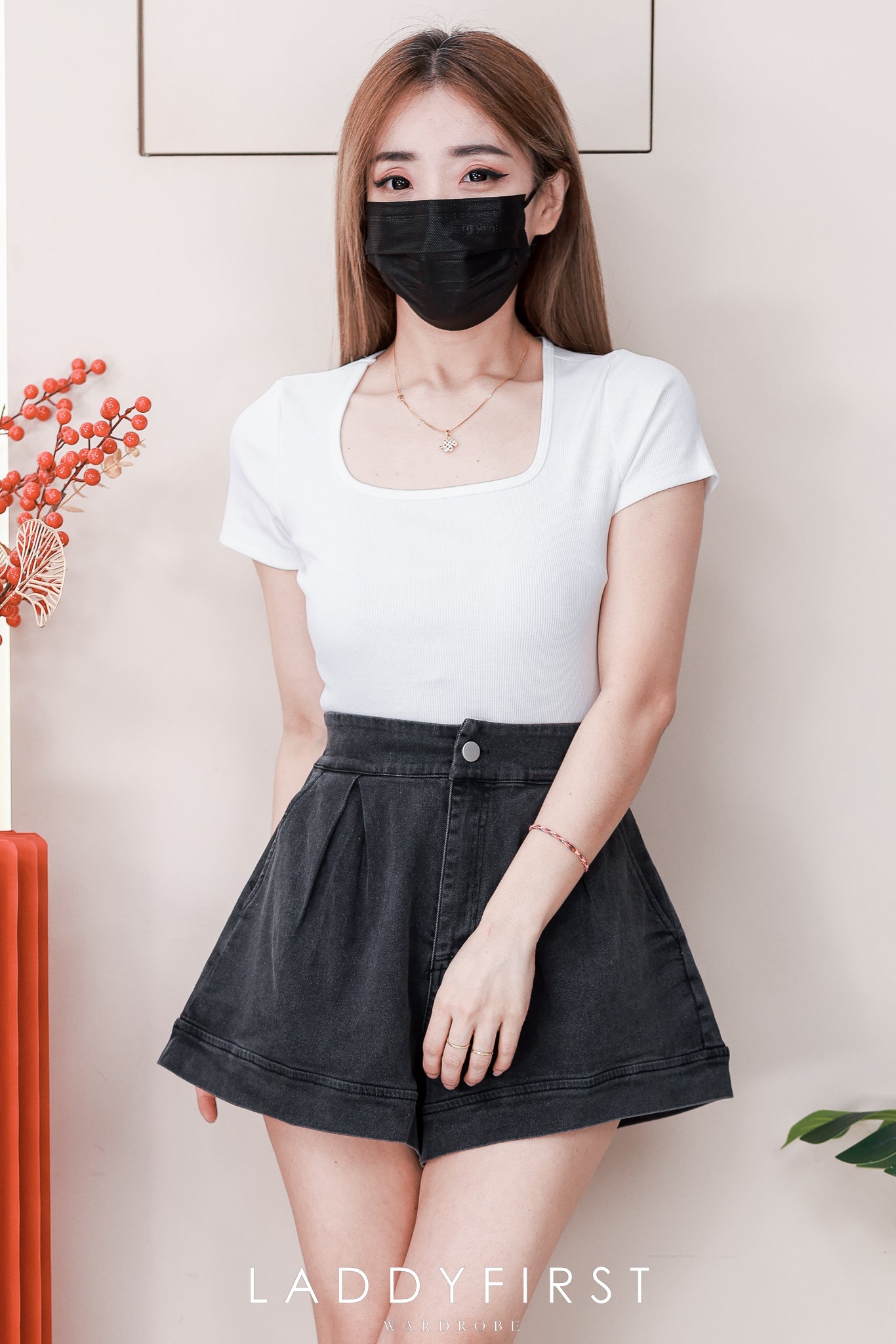 【S82544】高品质极简简约COTTON JEANS牛仔宽腿高腰百搭短裤，后腰伸缩弹力有口袋 ❤️❤️