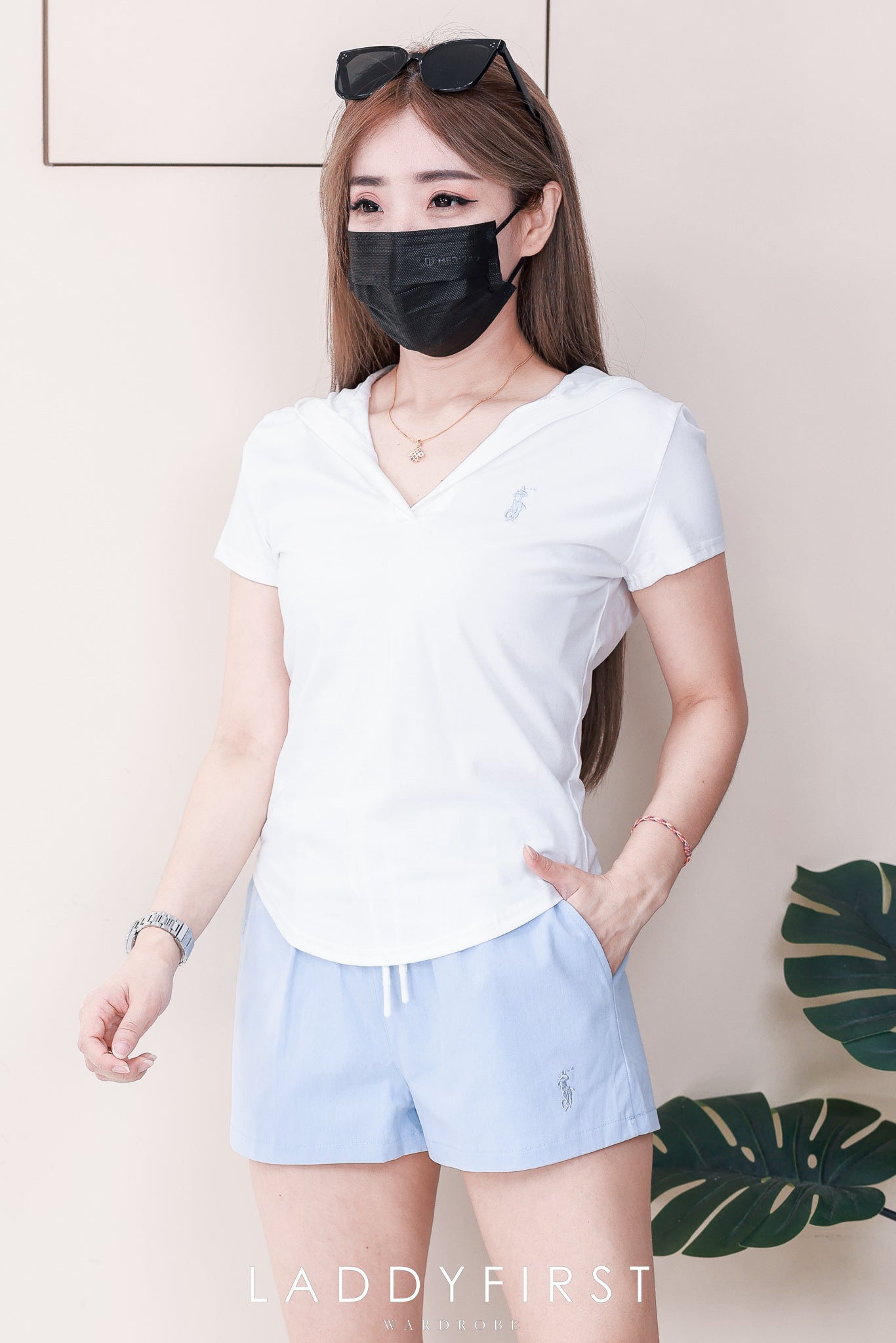 【SS88341】高品质两件简约日常休闲百搭套装 Polo刺绣短袖上衣➕松紧腰弹力牛仔高腰百搭短裤，有口袋 ❤️❤️
