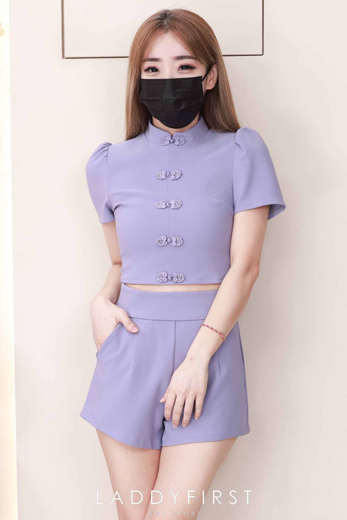 【SS3504】【LFW独家小圆饼】高品质两件式简约时尚西装四面弹唐装旗袍套装 立领盘扣短袖旗袍上衣➕西装高腰百搭短裤，有口袋 ❤️❤️