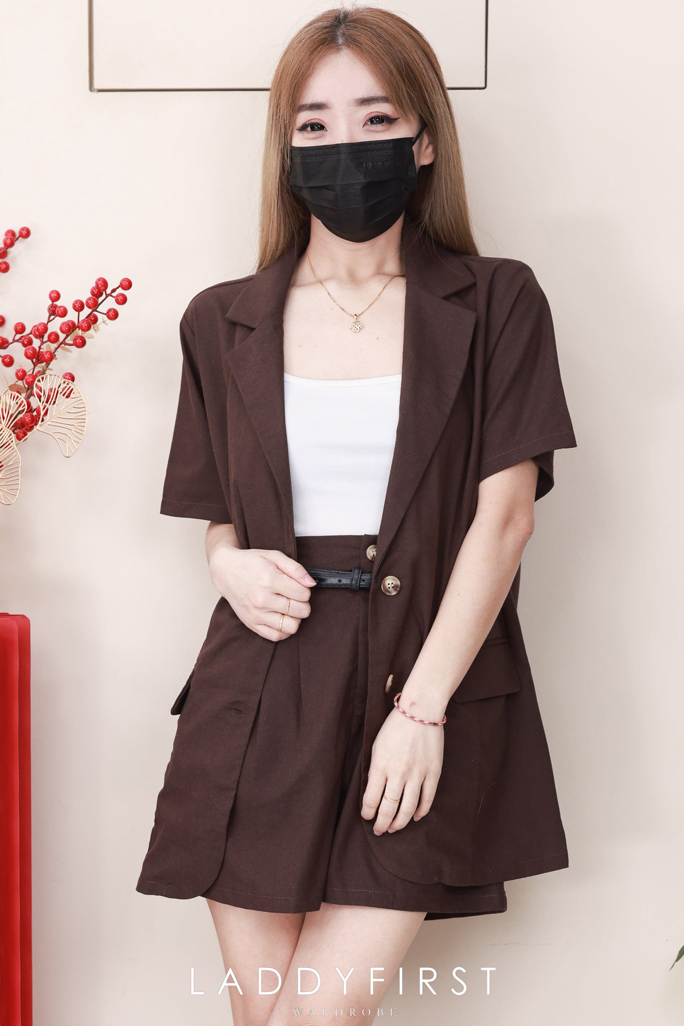 【SS82810】高品质韩系气质感棉麻西装套装 宽松大版型翻领上衣/外套➕四分高腰百搭短裤，有口袋，附送腰带 ❤️❤️