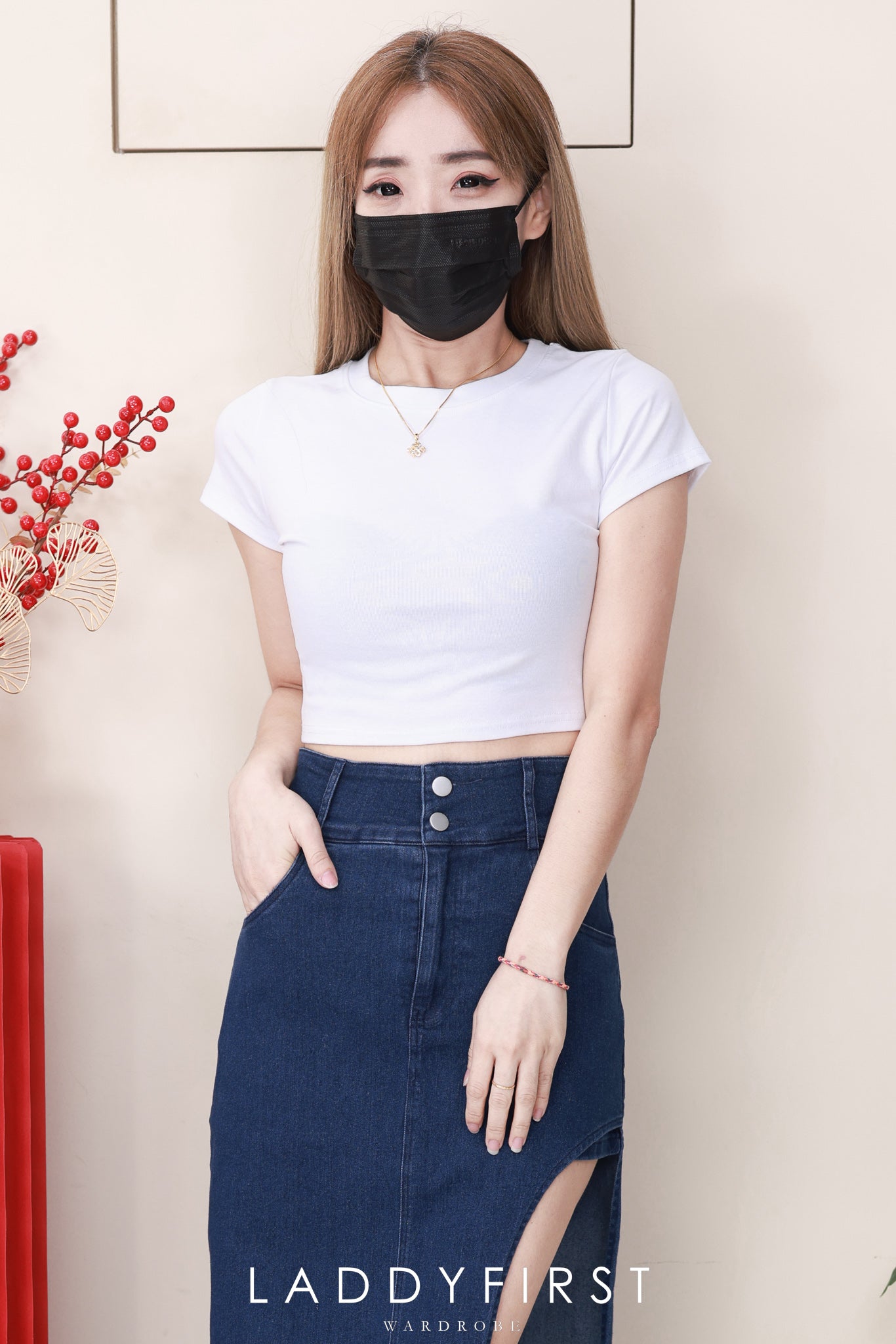 【L5806】高品质韩版COTTON JEANS半边露腿牛仔高腰裙子，内层有短裤，有口袋 ❤️❤️