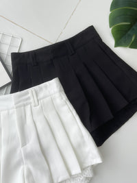 【S4981 / 14035】高品质气质西装百褶拼接蕾丝边减龄百搭高腰短裤，有口袋 ❤️❤️【D-R2-C6】