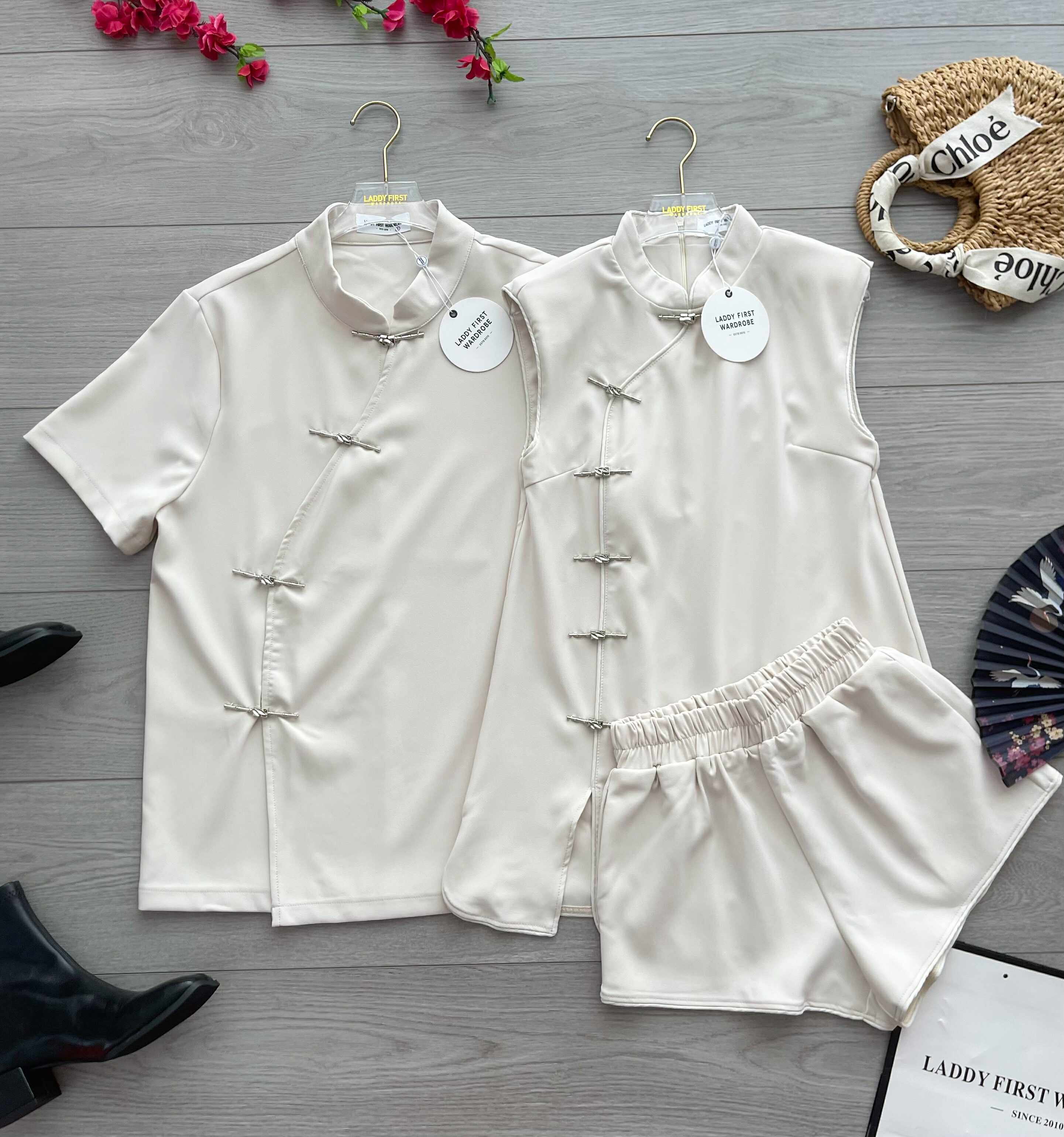 【SS3481】【LFW独家小圆饼】高品质两件式减龄洋气时尚新中式国风西装旗袍套装 排盘扣无袖旗袍连衣裙➕松紧腰弹力高腰百搭短裤，有口袋 ❤️❤️