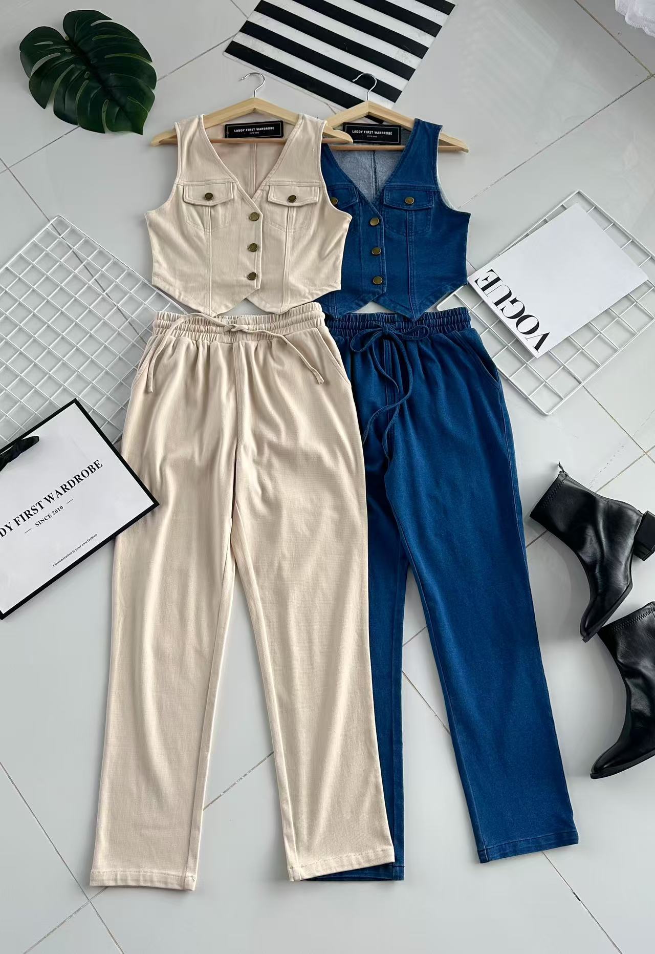 【SS41137】高品质两件式韩版马甲式COTTON JEANS牛仔套装  马甲式牛仔上衣/外套➕牛仔松紧腰高腰百搭长裤，有口袋 ❤️❤️