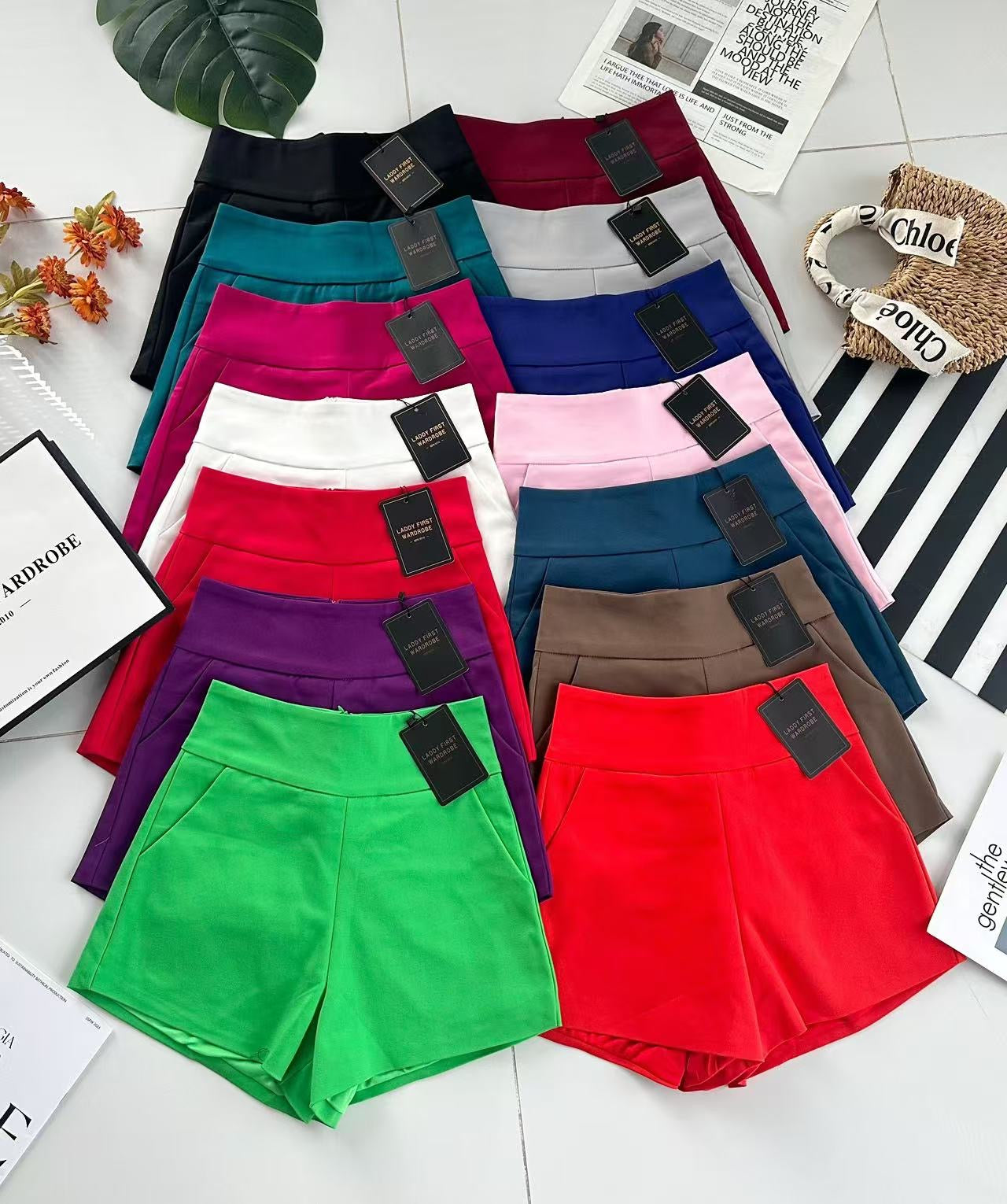 【S6644】【网站福利款✨】独家爆款【万能妹妹】高品质万能西装高腰休闲简约百搭短裤，后中隐形拉链，有口袋，内层加里布 #百搭必备 🔥🔥 【D-R1-C1】