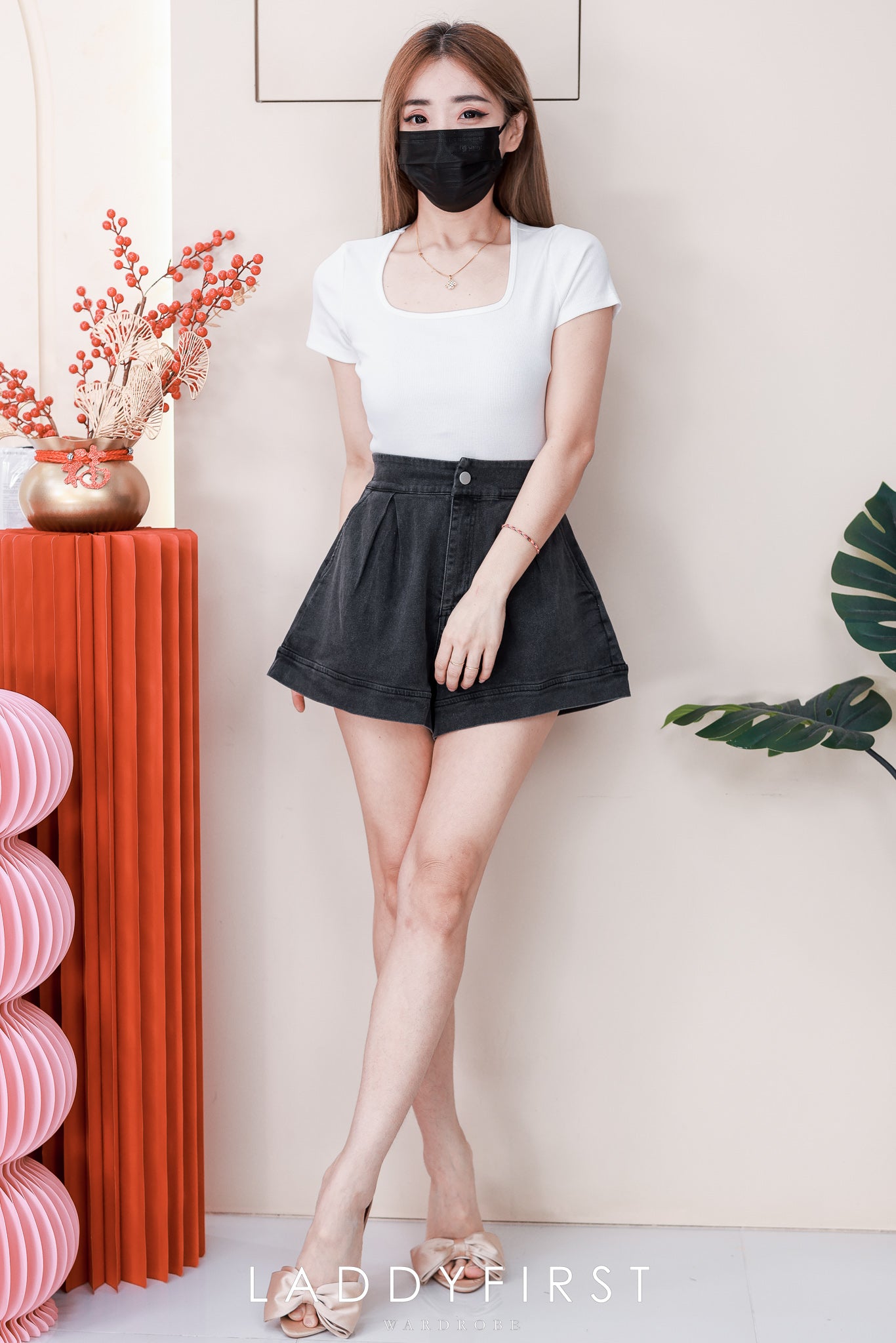 【S82544】高品质极简简约COTTON JEANS牛仔宽腿高腰百搭短裤，后腰伸缩弹力有口袋 ❤️❤️