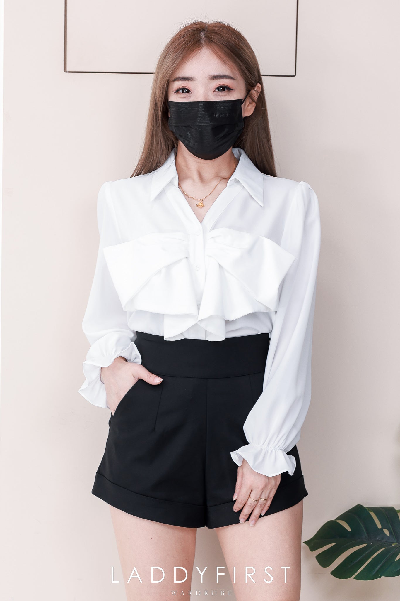 【T98535】高品质V领蝴蝶结🎀糖果袖设计西装长袖上衣 ❤️❤️
