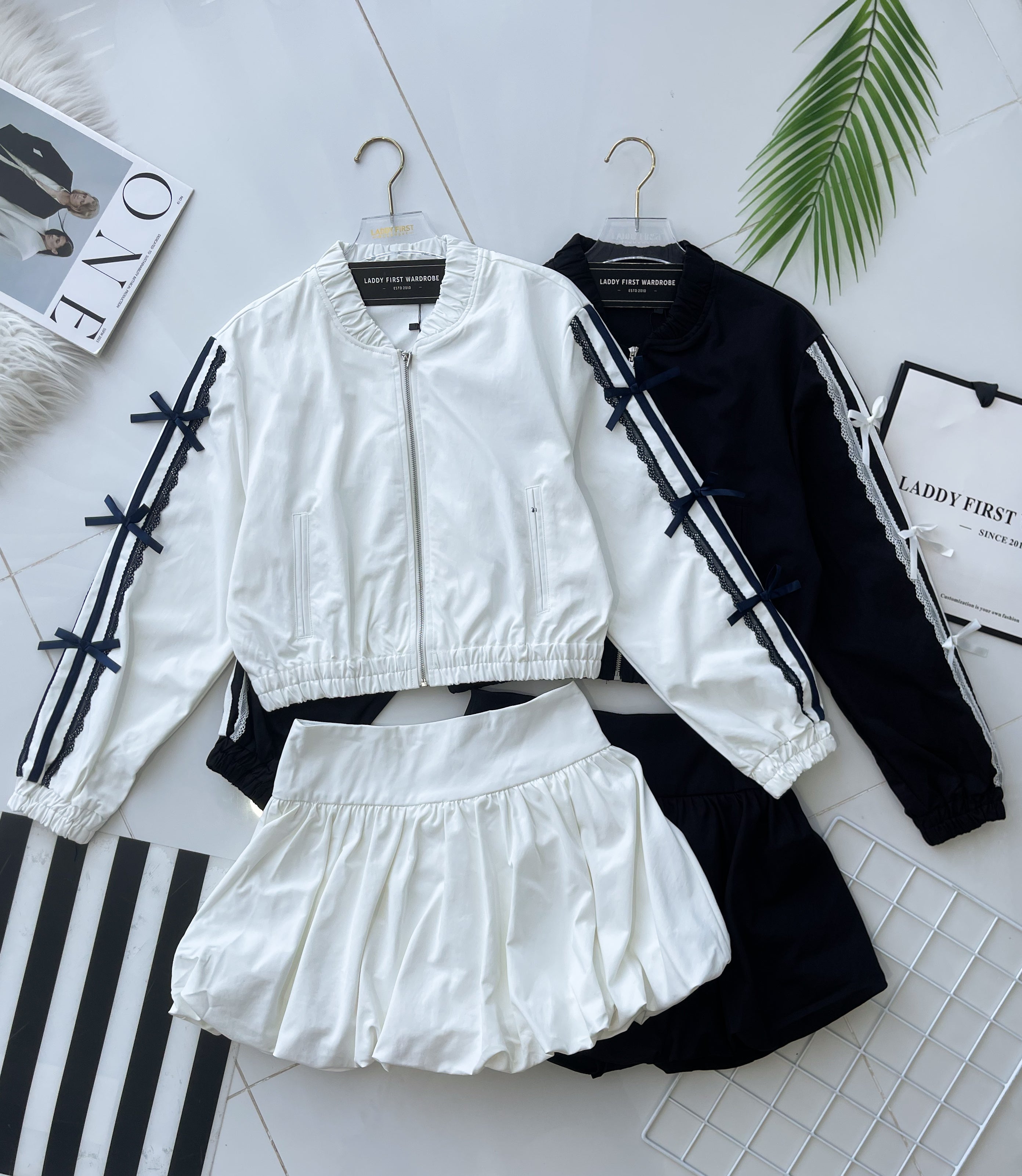 【SS110984】【补厂家现货⚡⚡】高品质两件式拉线设计休闲套装 宽松长袖外套➕ 前后裙内层有里裤高腰百搭花苞裤裙❤️❤️