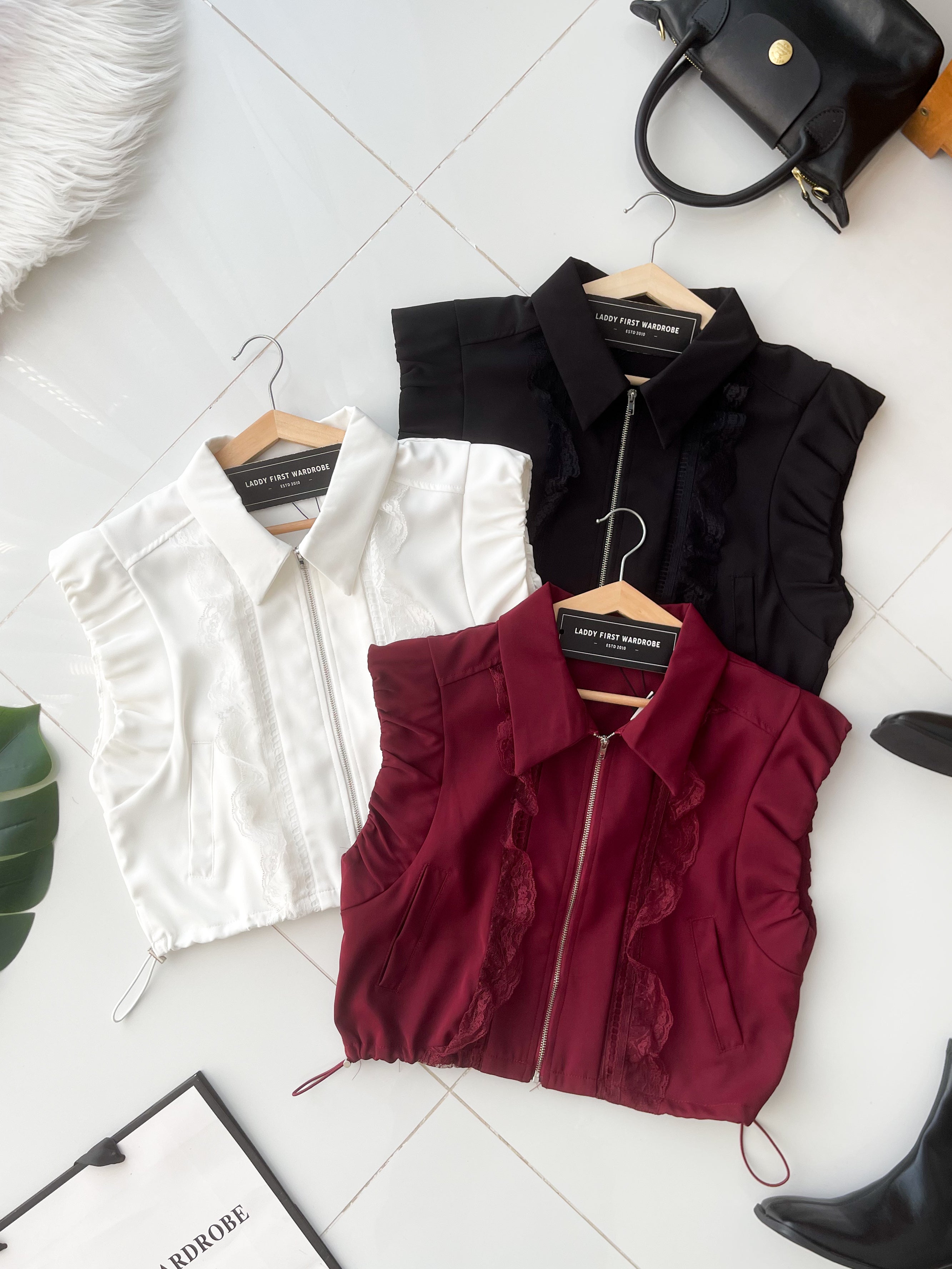 【T2682】高品质翻领无袖韩系百搭上衣，腰节抽绳收腰设计有口袋 ❤❤