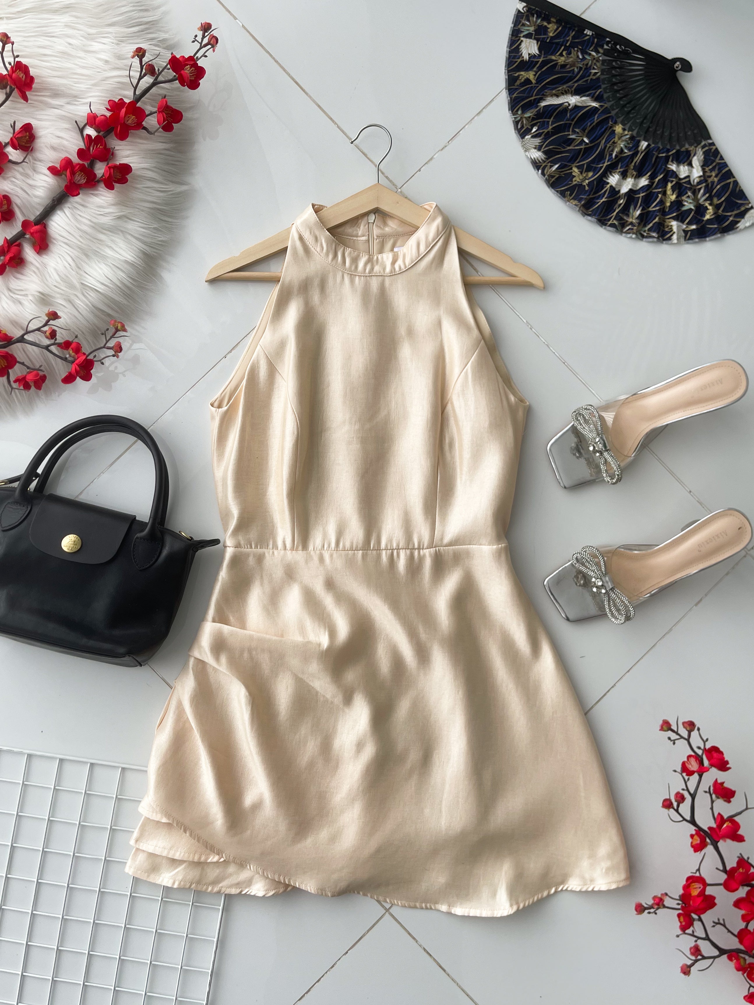 【D81699 / 65137】高品质高端气质缎面无袖连身裙子 ❤❤【A-R2-C2】