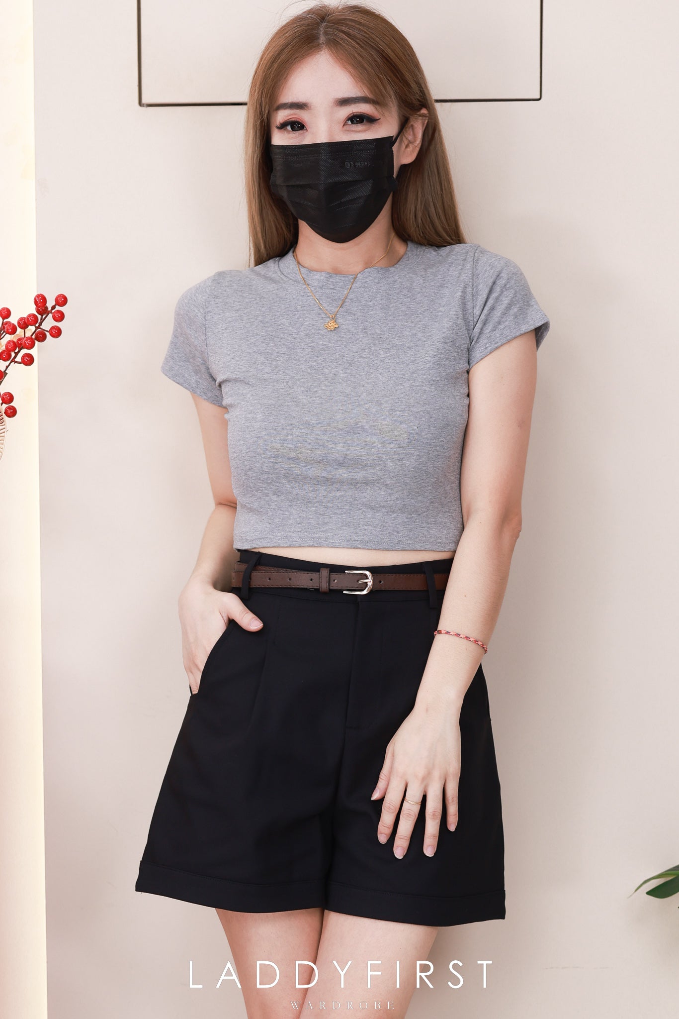 【T979】* 独家高腰T版型 * 高品质纯棉弹力圆领短袖日常简约百搭上衣 ❤❤