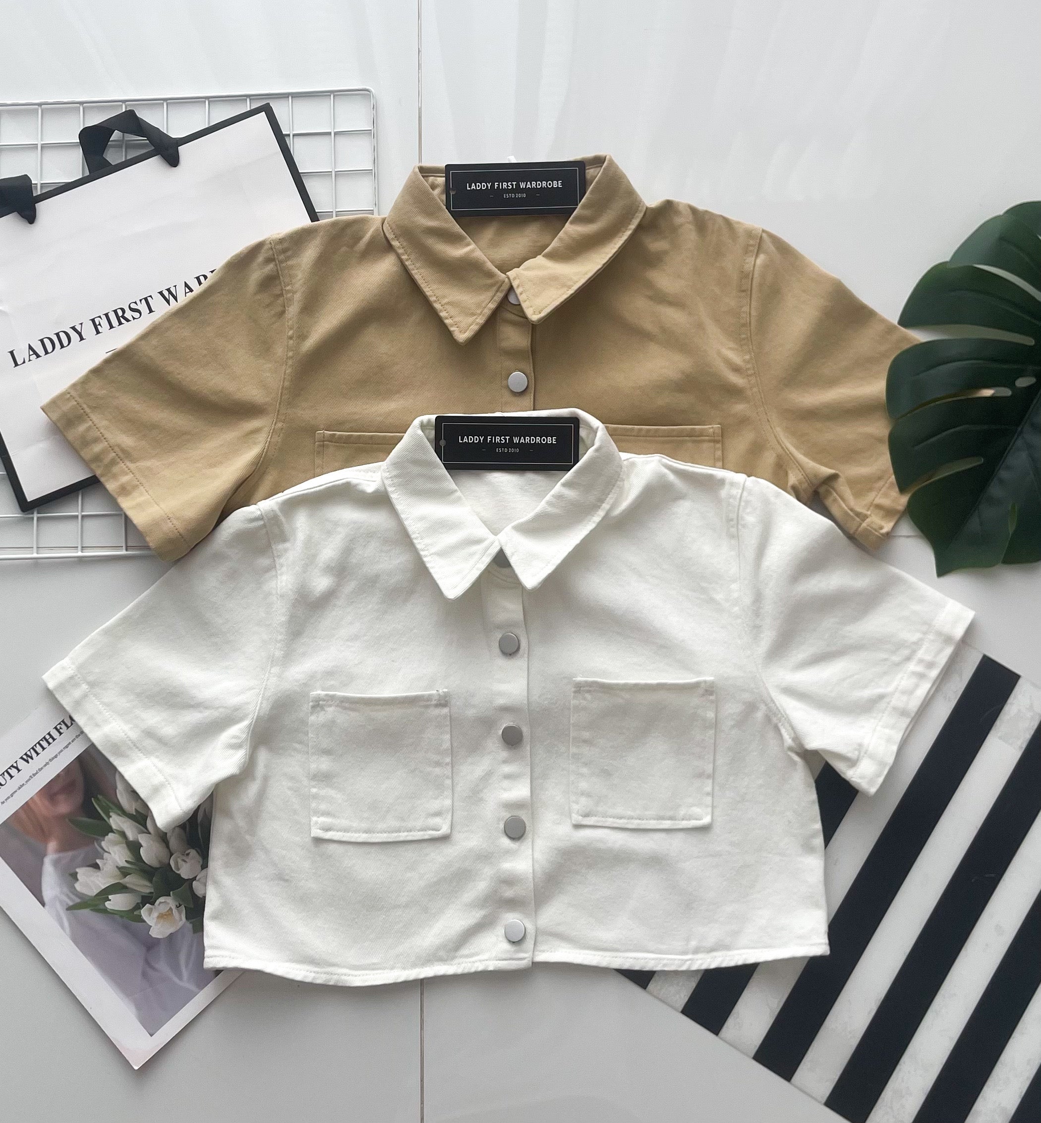 【T82949】【补厂家现货⚡⚡】高品质韩系牛仔翻领短版百搭上衣/外套 ❤❤