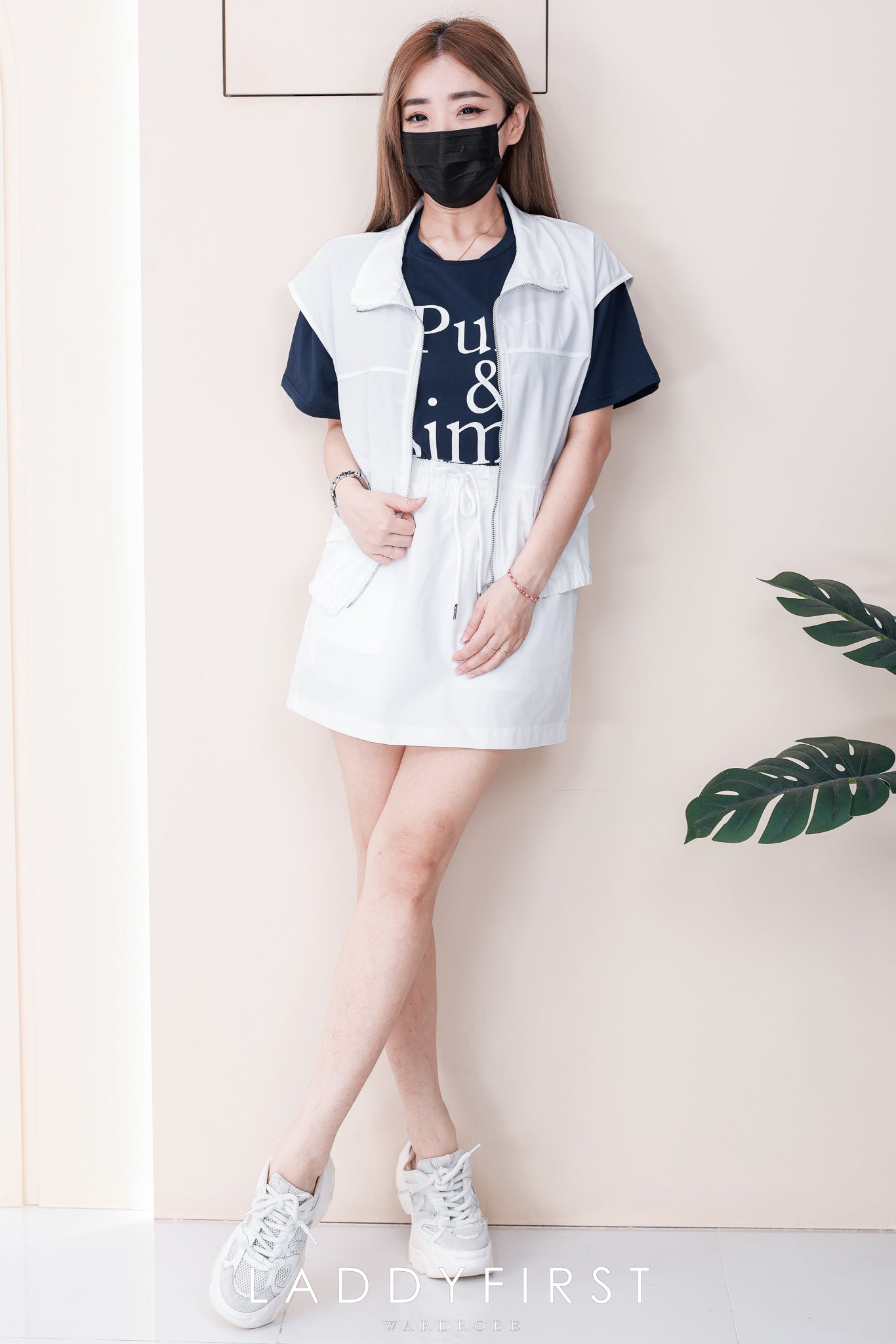 【SS5857】高品质夏日尼龙三件套 ❤️  短袖字母T➕外套➕弹力裤裙 有口袋 ❤️