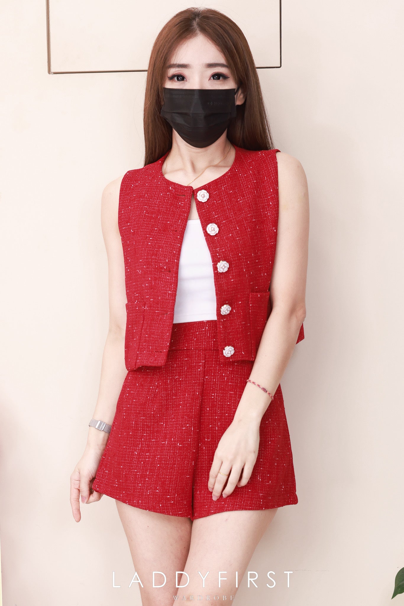 【SS3549】【LFW独家小圆饼】高品质两件式高级感气质小香风时尚套装 小香风无袖上衣➕小香风高腰百搭短裤，有口袋 ❤️❤️【F-R1-C5】