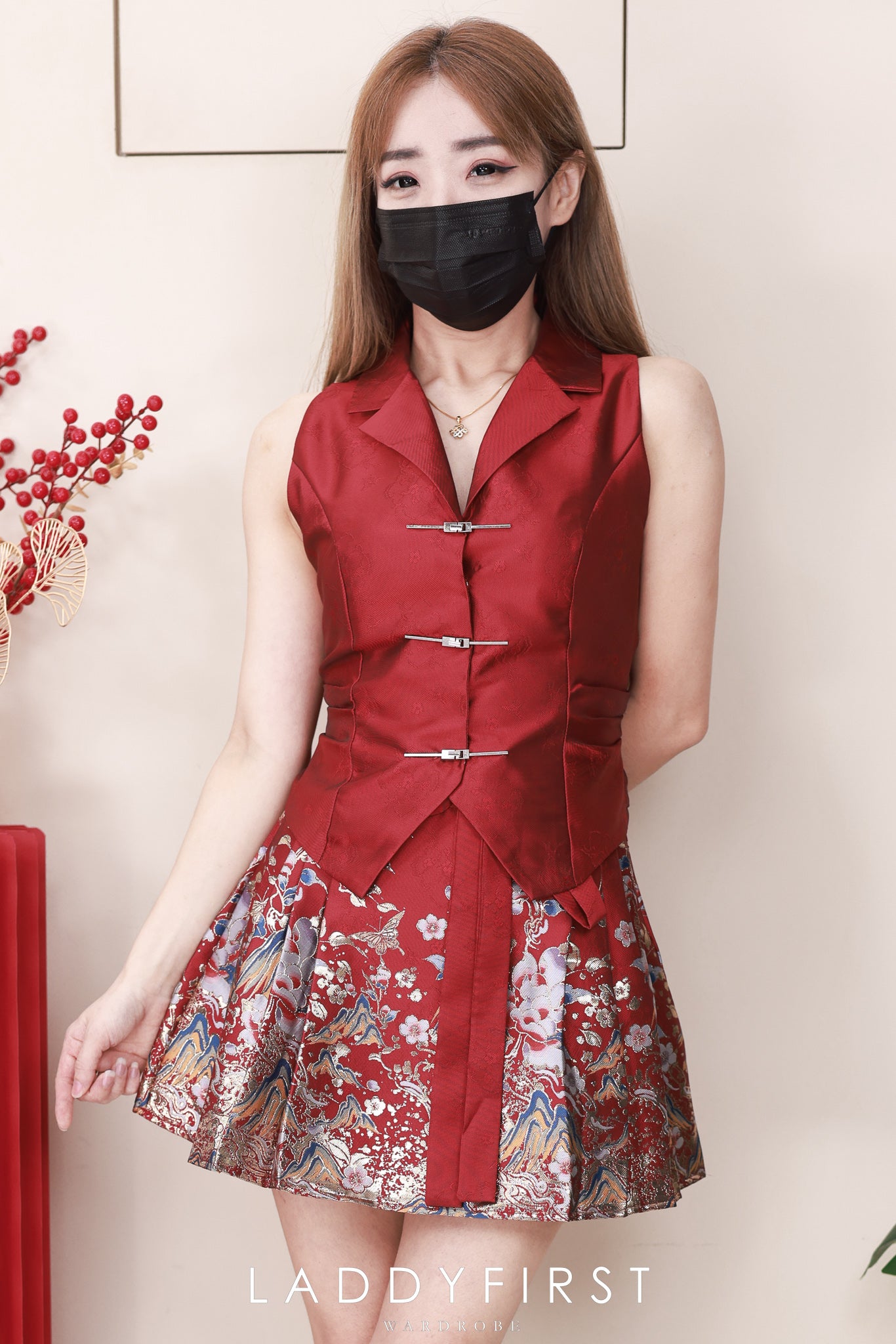 【SS6874】高品质两件式高贵贵气金线马面裙套装 翻领无袖旗袍上衣➕精致金线百褶马面裙子，内层有里布短裤 ❤️❤️