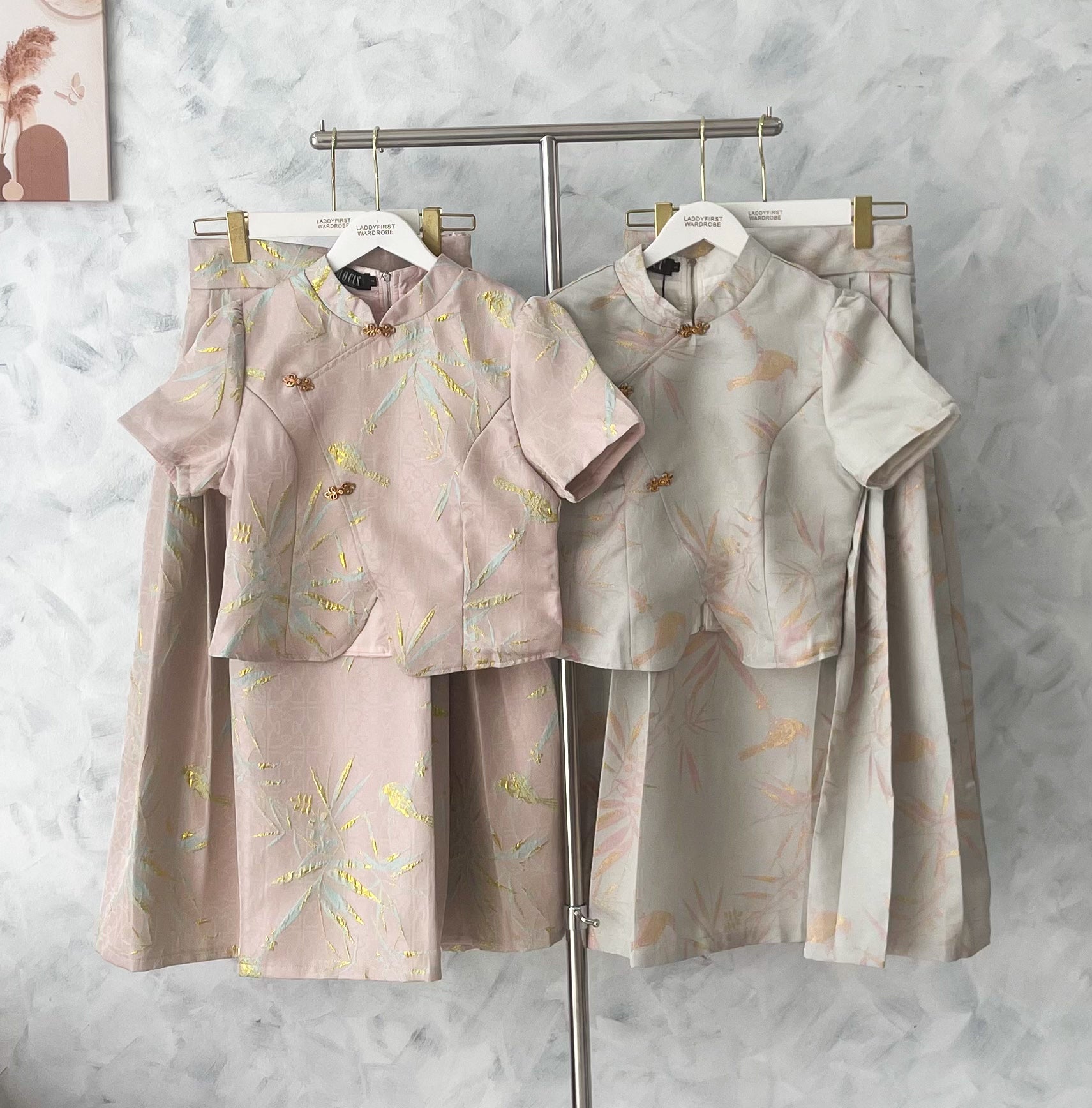 【SS614】【补厂家现货⚡⚡】高品质两件式高级感国风新中式马面裙提花旗袍套装 旗袍上衣➕马面长裙，有口袋 ❤️❤️