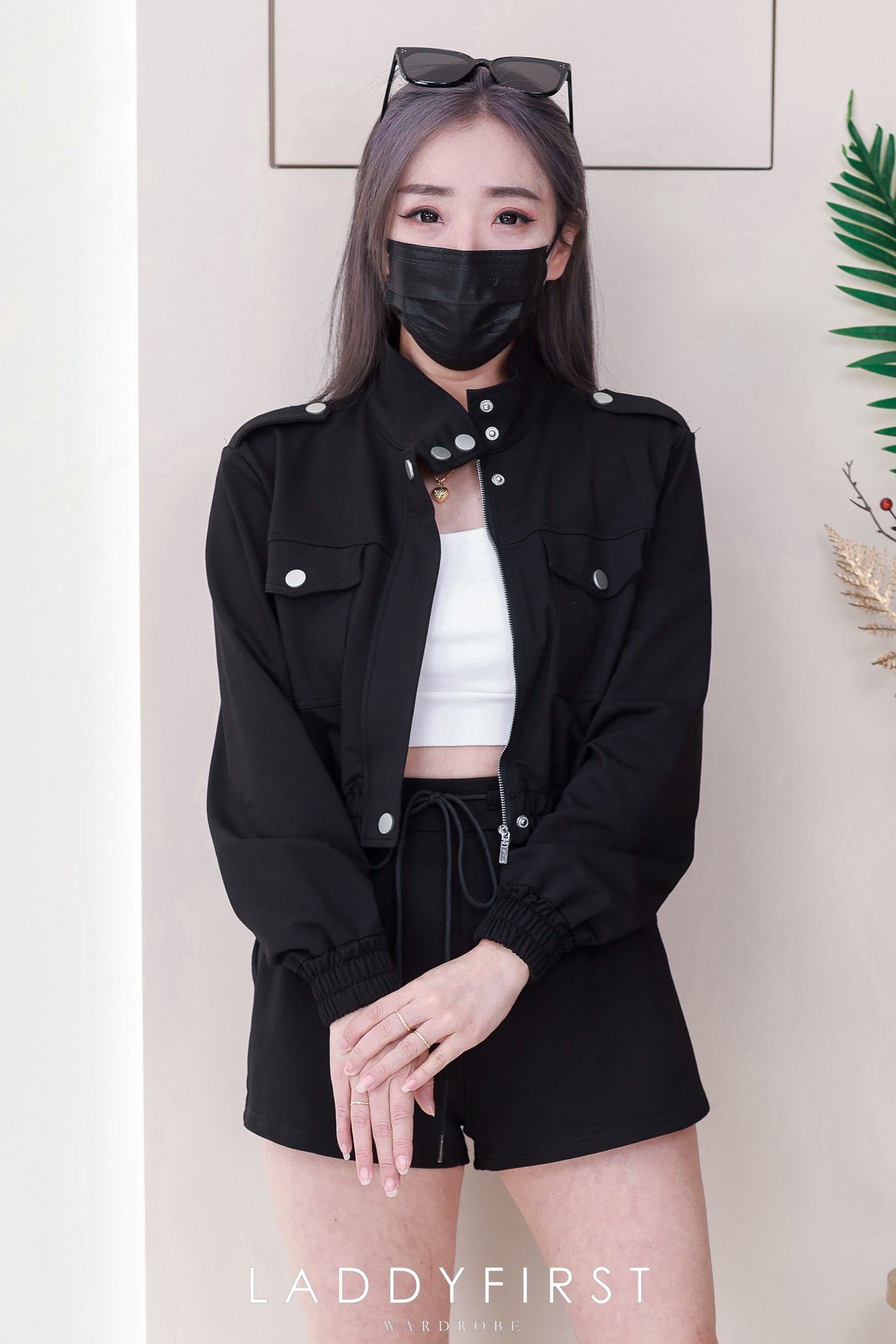 【SS3514】【LFW独家小圆饼】高品质两件式卫衣棉时尚气质休闲百搭套装 翻领长袖上衣/外套➕松紧腰休闲高腰百搭短裤，有口袋 ❤️❤️