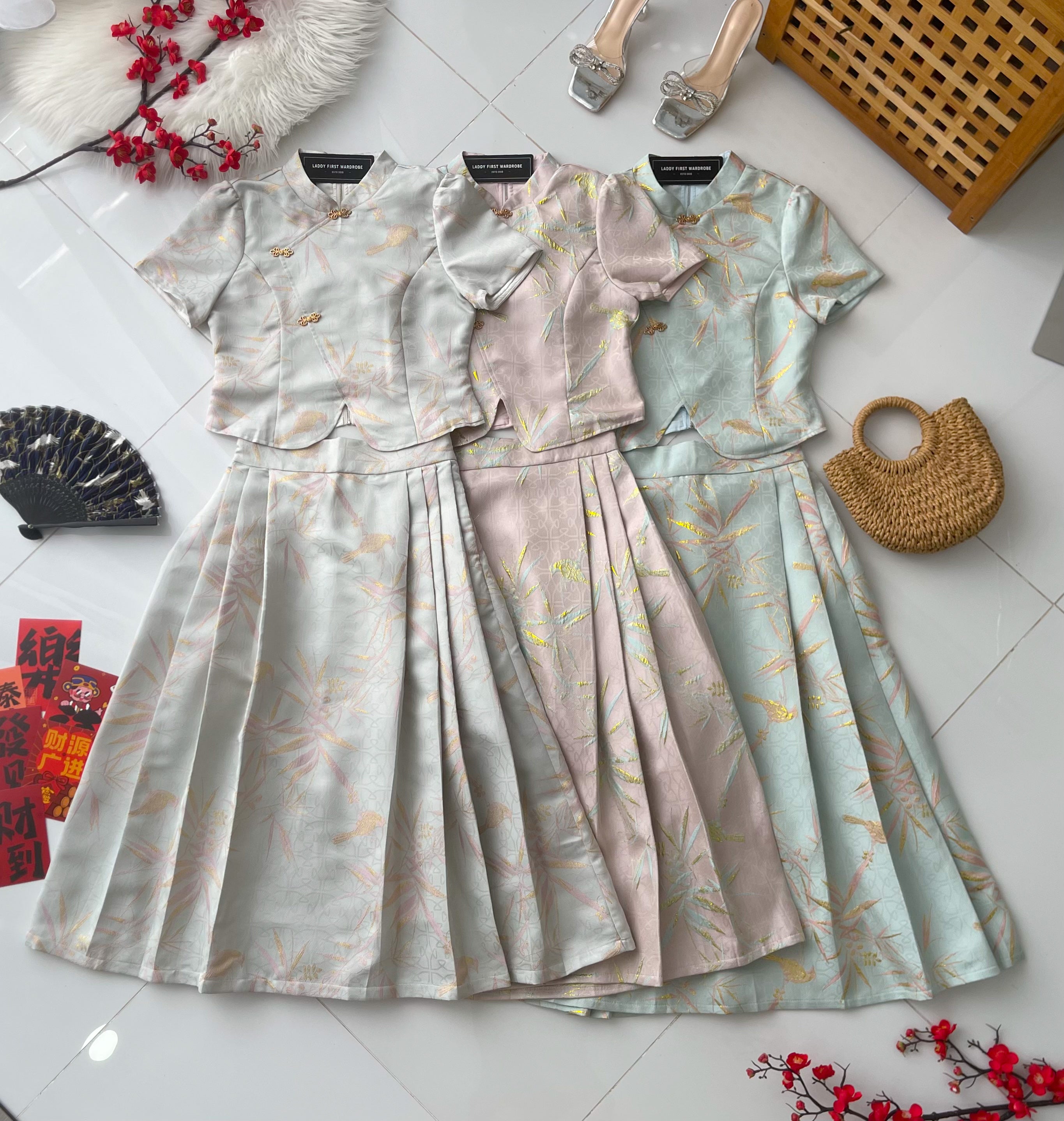 【SS614】【补厂家现货⚡⚡】高品质两件式高级感国风新中式马面裙提花旗袍套装 旗袍上衣➕马面长裙，有口袋 ❤️❤️