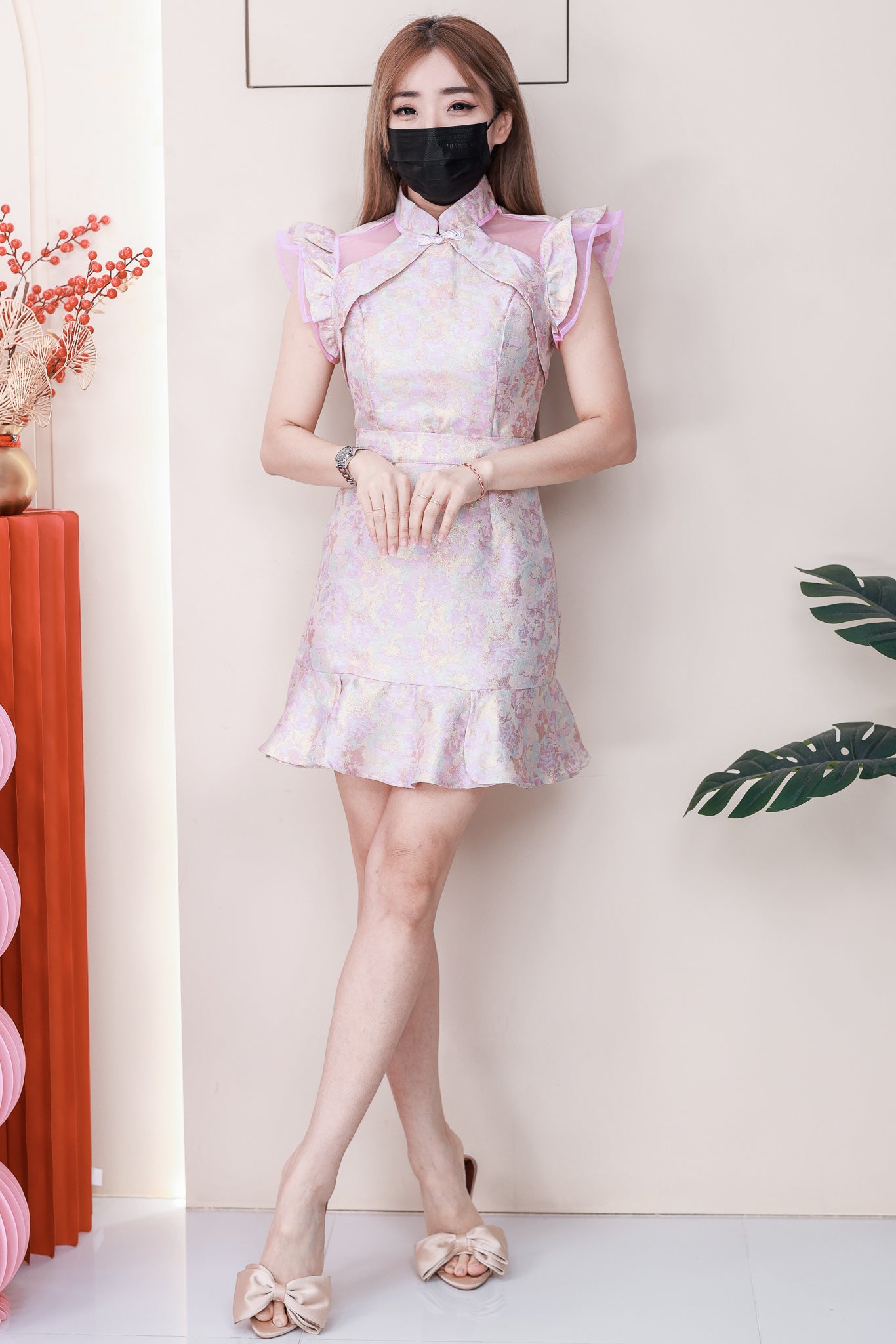 【SS21778 / 91320】高品质两件式高端气质新中式提花旗袍套装 荷叶袖提花旗袍上衣➕荷叶下摆设计提花裙子，内层有里布短裤 ❤️❤️