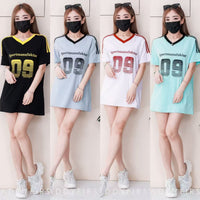 【T14260 / 9062】高品质V领09字母拉线设计纯棉OVERSIZED 上衣 ❤❤ 【B-R2-C4】