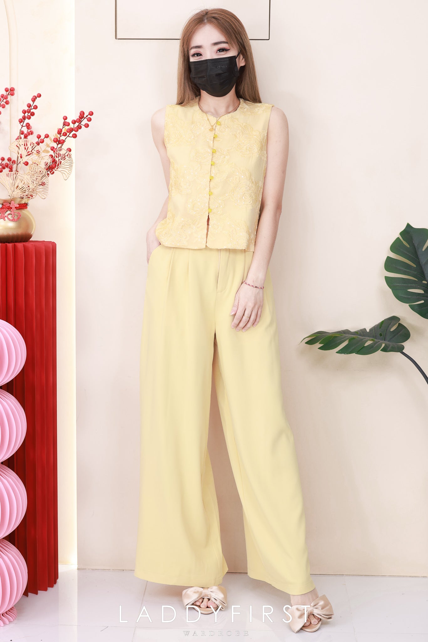 【SS21828 / 65230】高品质两件式高端大气气质优雅旗袍套装 网纱绣花宽松版上衣➕西装垂感阔脚高腰长裤，有口袋 ❤️❤️