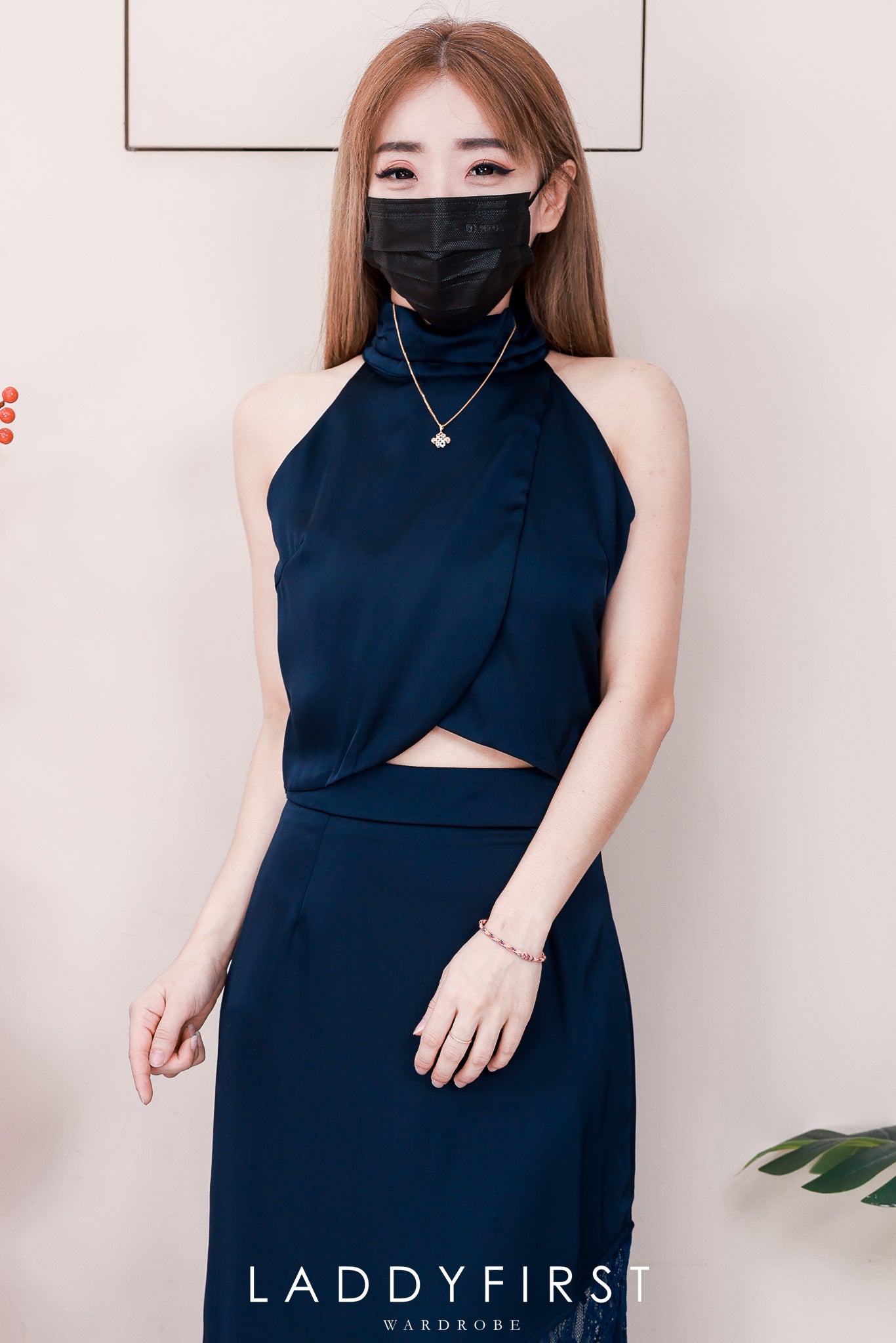 【SS6854】高品质两件式高级感晚宴缎面蕾丝套装 高领CUT IN缎面上衣➕缎面拼接蕾丝长裙 ❤️❤️