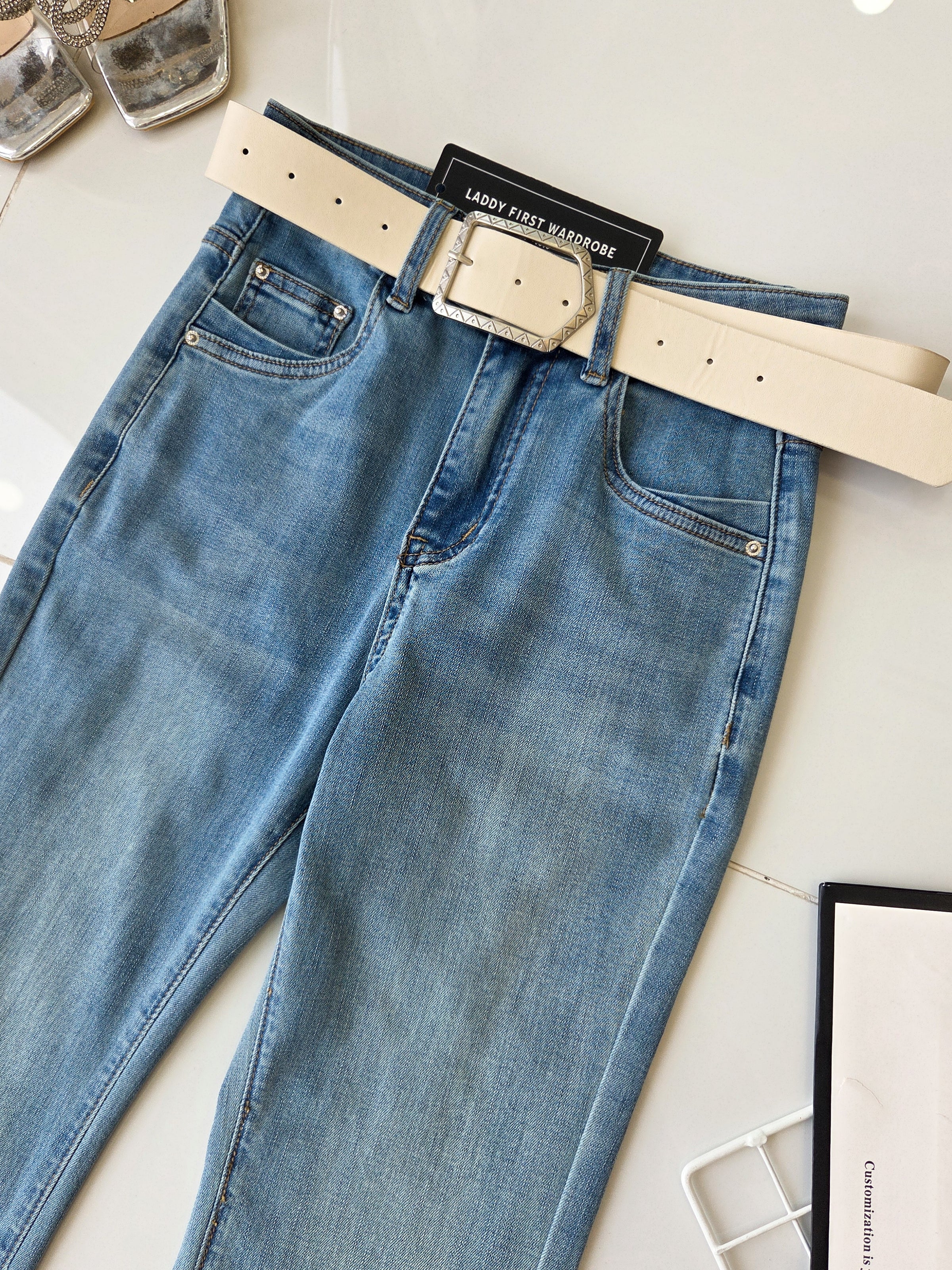【L2603】✨现货✨高品质高腰修身喇叭设计牛仔长裤, 有口袋 ❤️